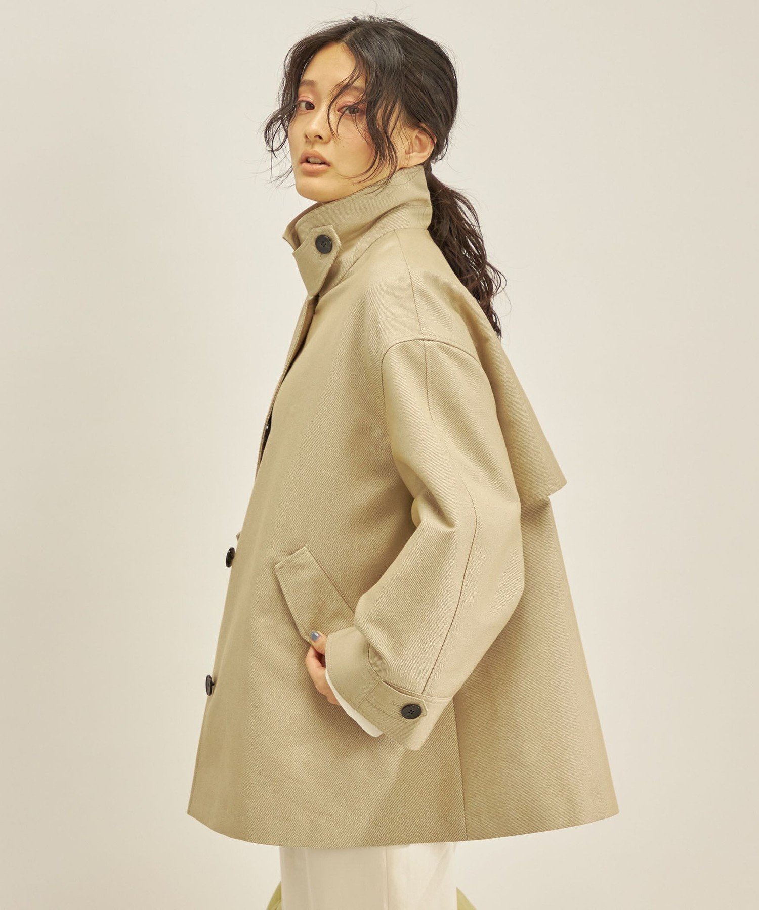 【SALE／40%OFF】SHIPS WOMEN T/C ツイル ステンカラー ショート コート ◇ シップス ジャケット・アウター ムートンコート ベージュ ホワイト【送料無料】のサムネイル