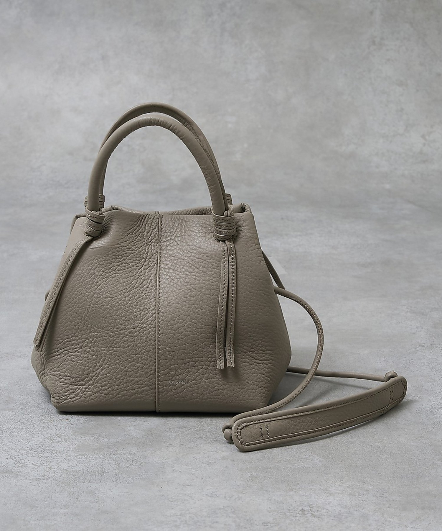 collex 【WEB限定】【Beau're/ヴュレ】2WAYボートシェイプショルダーバッグ コレッ...