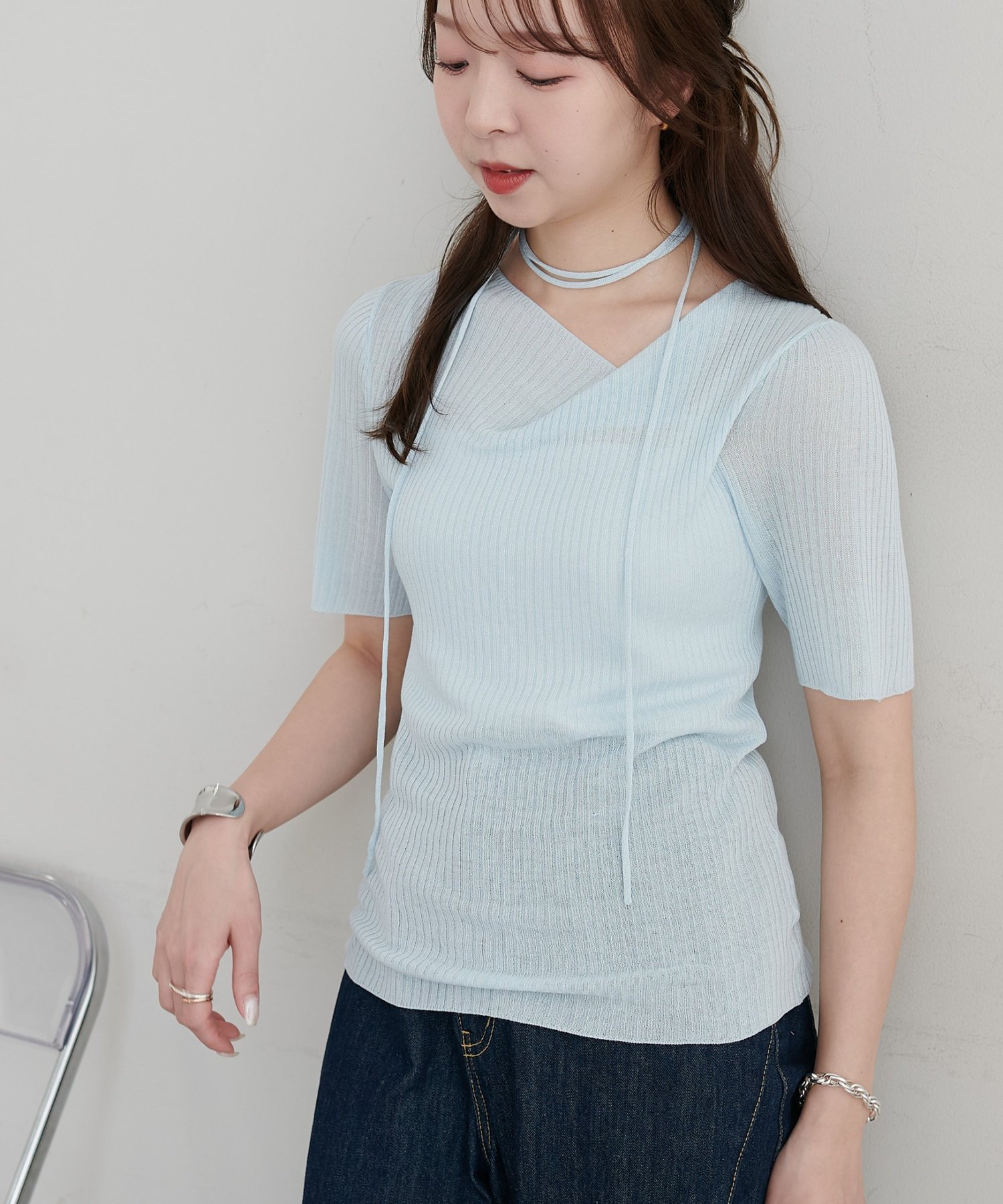 【WEB限定】チョーカー付きアシメニットプルオーバー ディスコート トップス ニット ホワイト ブルー ブラウン ブラック