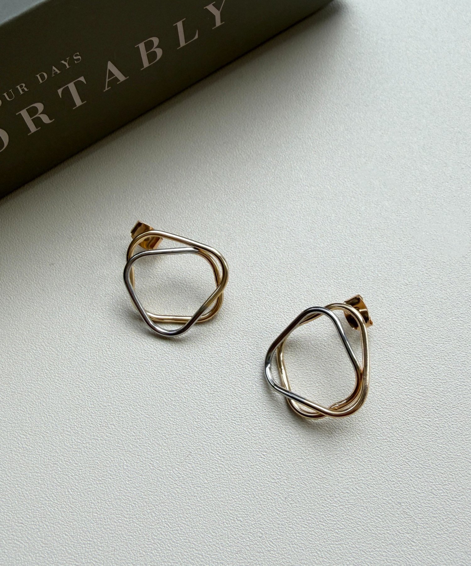 【SALE／33%OFF】Chez toi ダブルラインピアス シェトワ アクセサリー・腕時計 ピアス ゴールド シルバー