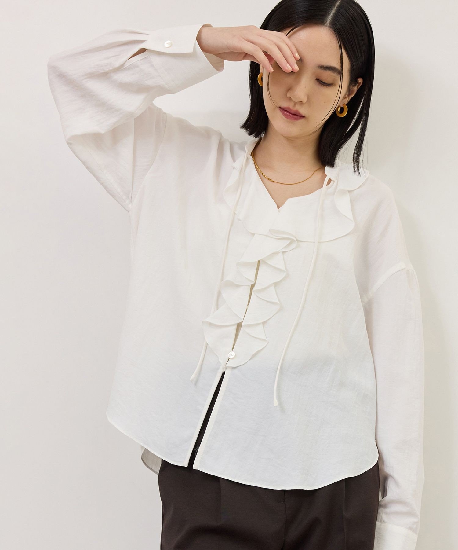 【WEB限定】ラッフルブラウス アダムエロペ トップス シャツ・ブラウス ブラック ホワイト カーキグリーン
