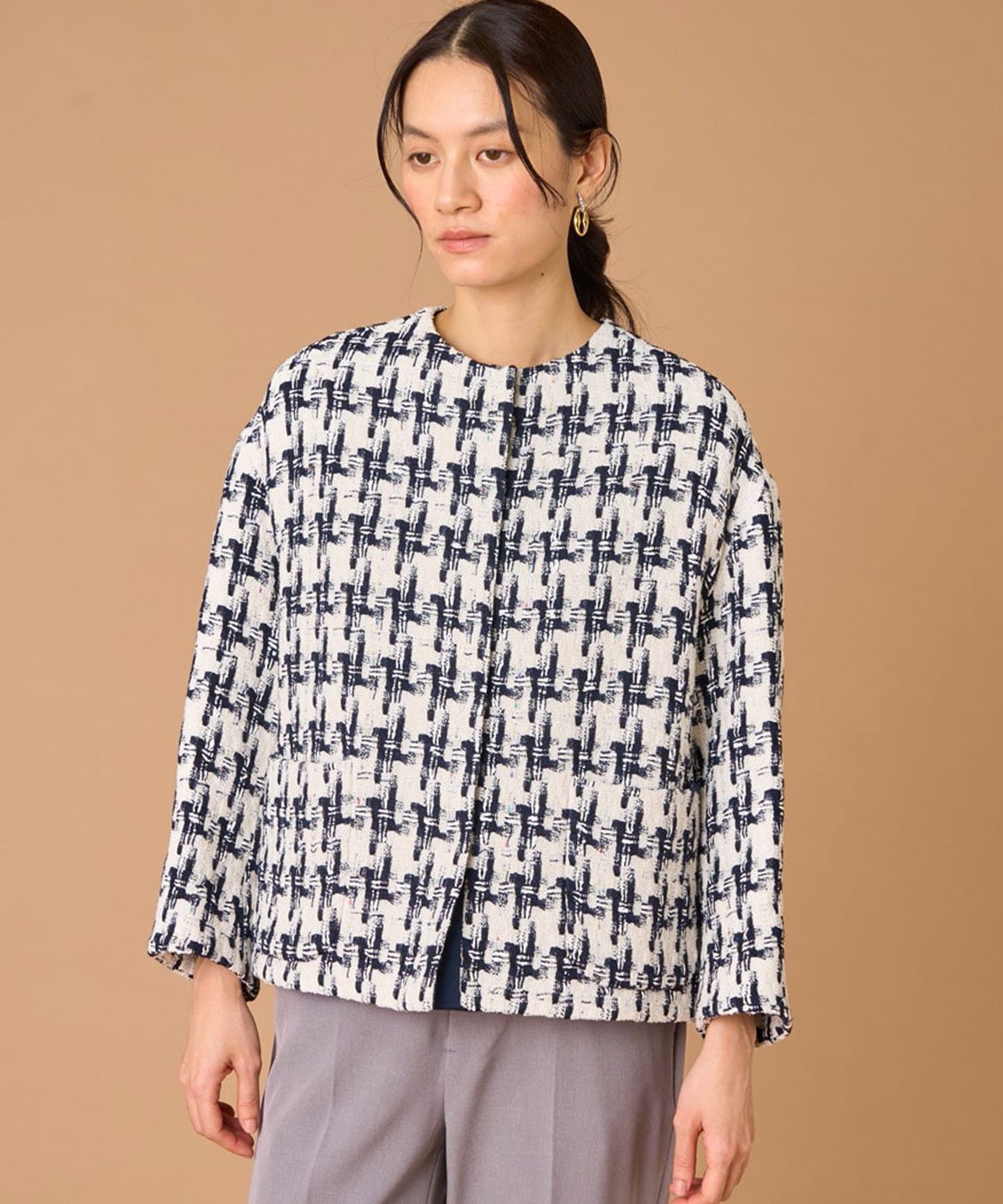 INED 千鳥柄ツイードジャケット《LINTON》 イネド ジャケット・アウター ノーカラージャケット