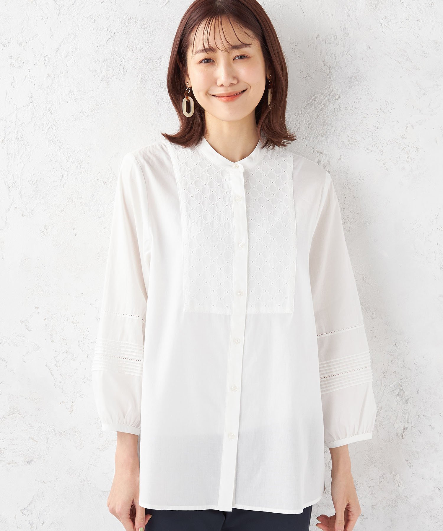 【SALE／60%OFF】DECOY SINCE 1981 袖ピンタックブラウス デコイシンス1981 トップス シャツ・ブラウス ホワイト ブルー イエローのサムネイル