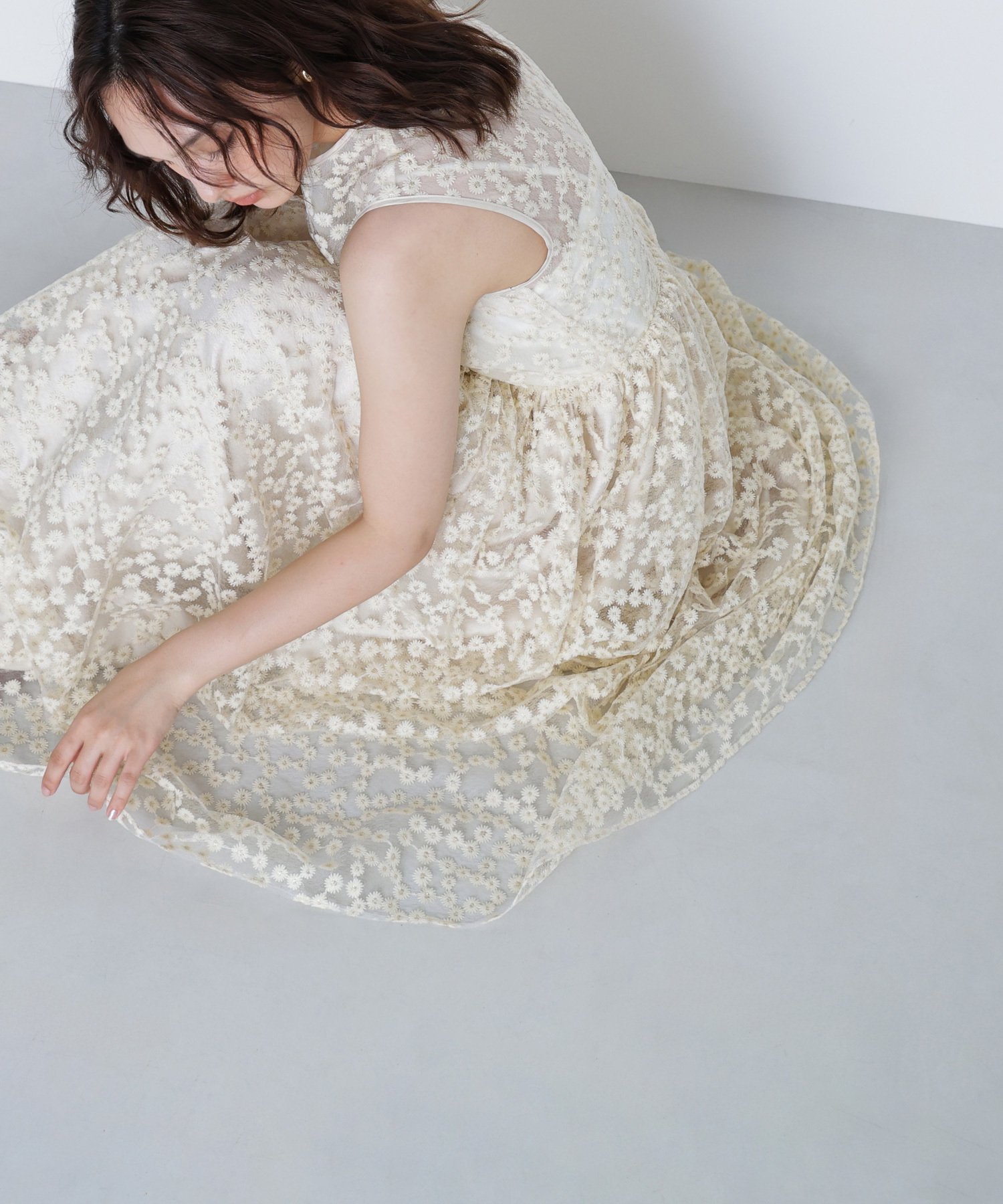 NATURAL BEAUTY BASIC シアーエンブロイダリーワンピース ナチュラルビューティベーシック ワンピース・ドレス ワンピース ホワイト ブラック【送料無料】のサムネイル