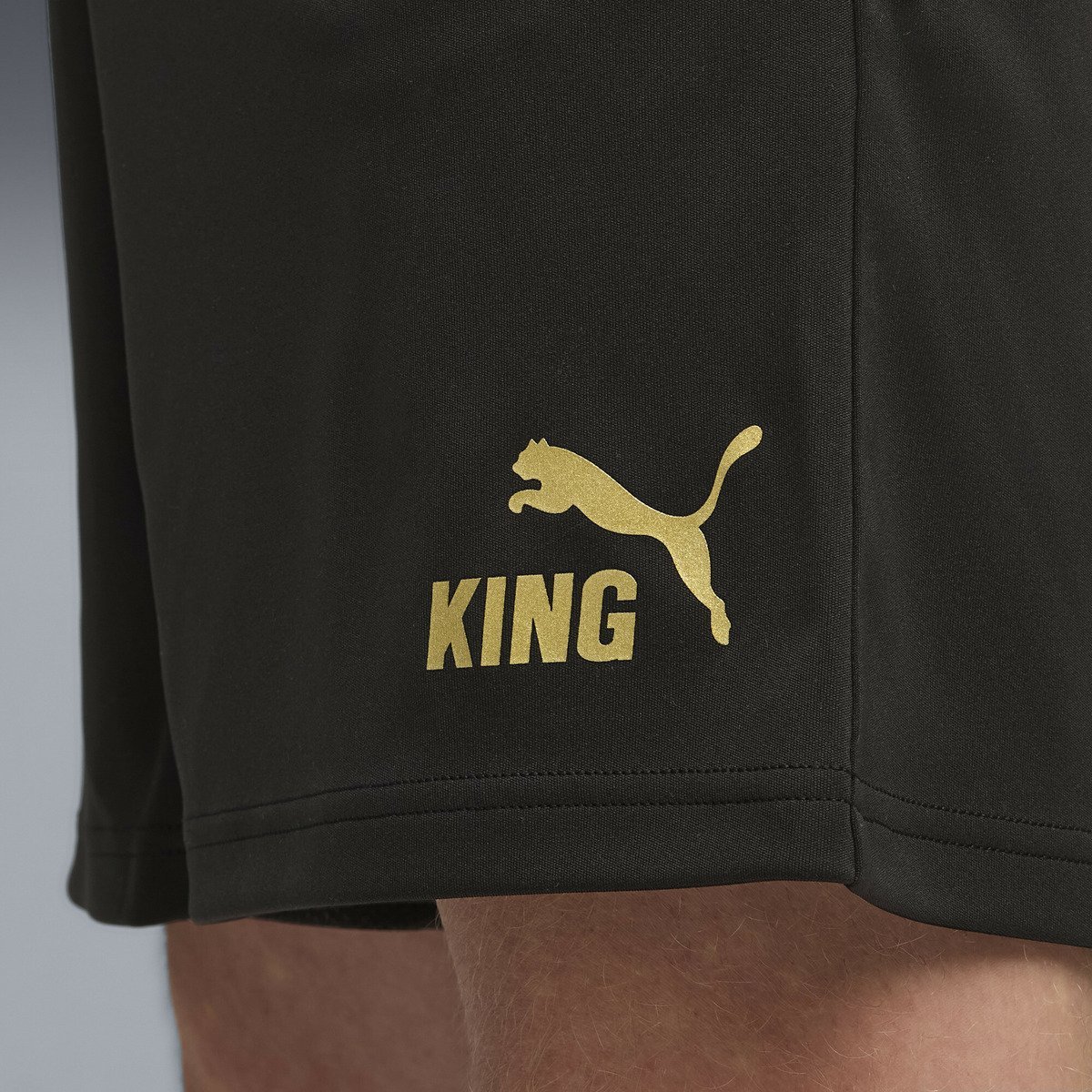 メンズ サッカー キング タッチ トレーニング ショーツ KINGtouch Shorts プーマ パンツ その他のパンツ ブラック