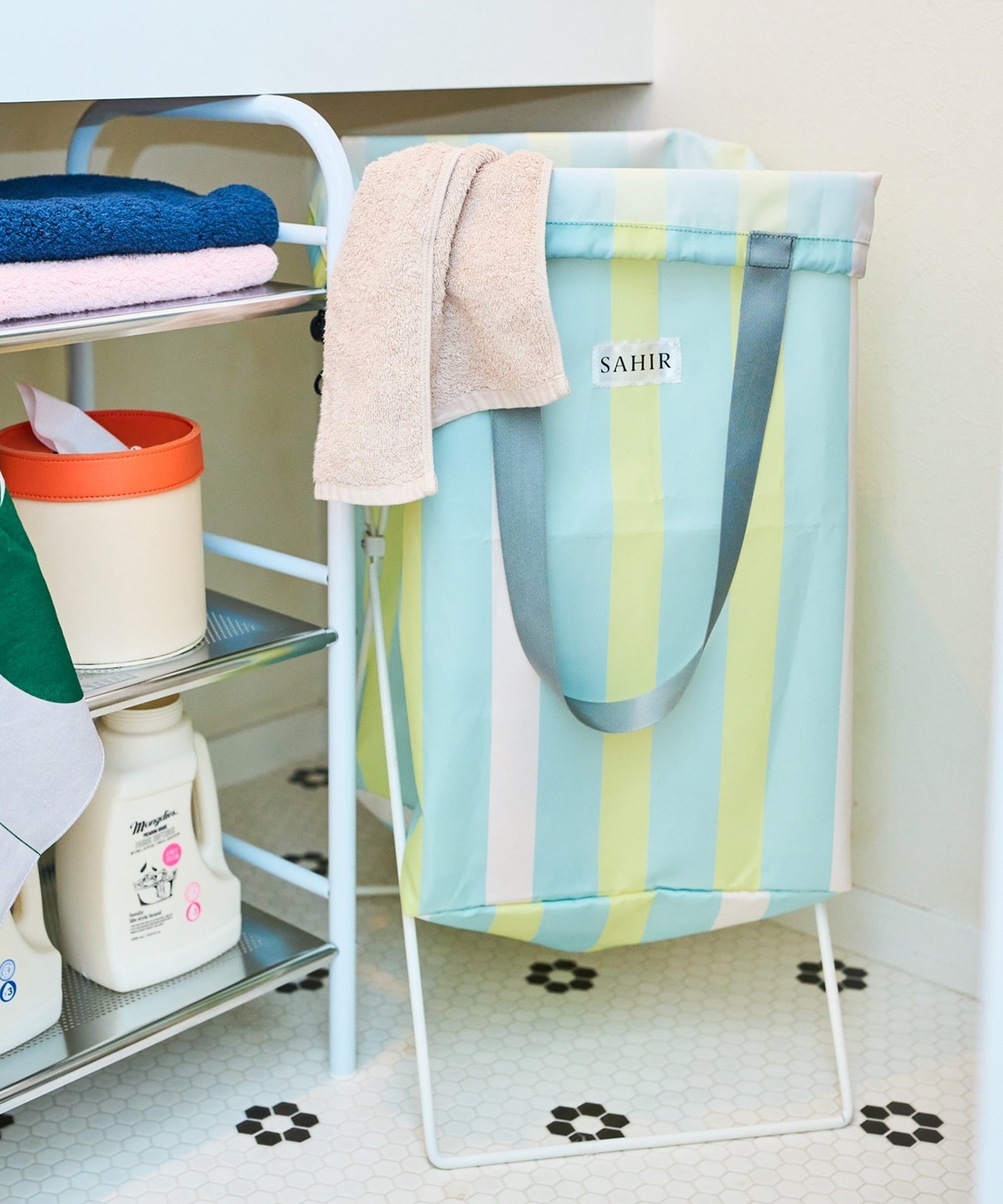 BIRTHDAY BAR 【SAHIR サヒール】Laundry basket バースデイバー インテリア・生活雑貨 その他のインテリア・生活雑貨 オレンジ ブルー【送料無料】のサムネイル