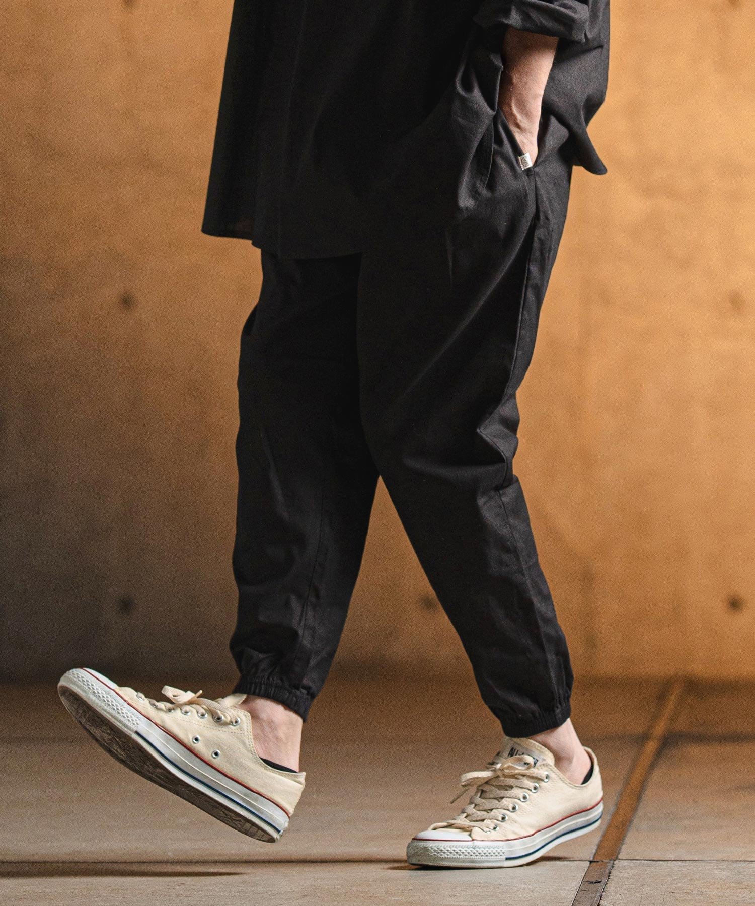 GLIMCLAP mp13174- Balloon silhouette jogger pants ジョガーパンツ カンビオ パンツ その他のパンツ ブラック【送料無料】