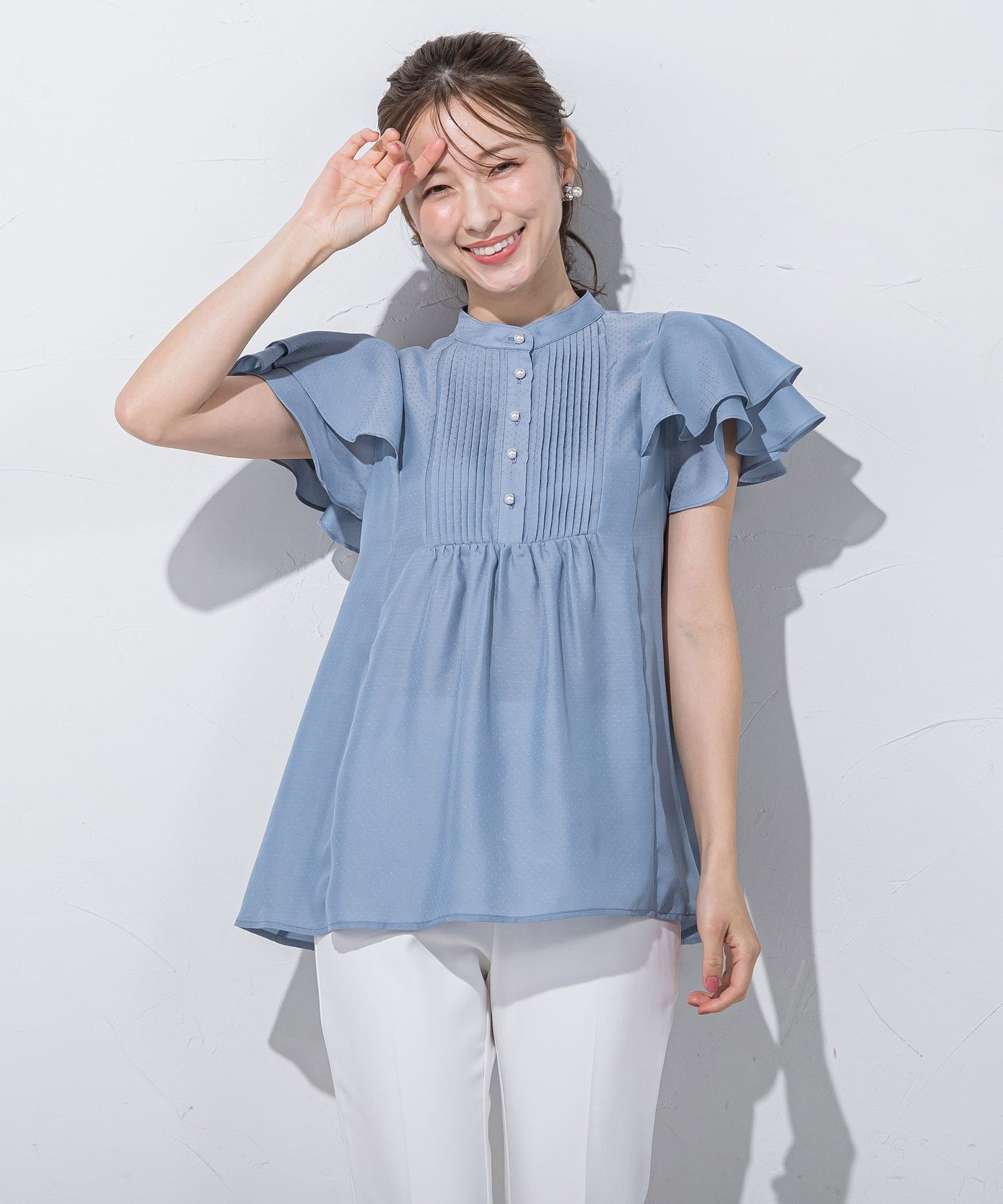 【SALE／30%OFF】QUEENS COURT ドット刺繍ピンタックブラウス≪洗濯機で洗える≫ クイーンズコート トップス シャツ・ブラウス ブルー ホワイト ブラック【送料無料】のサムネイル