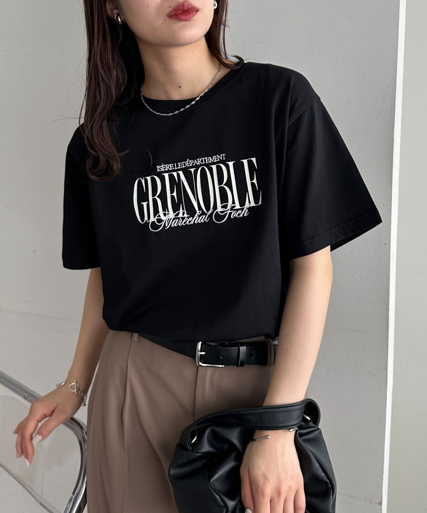 GRENOBLEロゴTシャツ ディスコート トップス カットソー・Tシャツ ブラック ホワイト