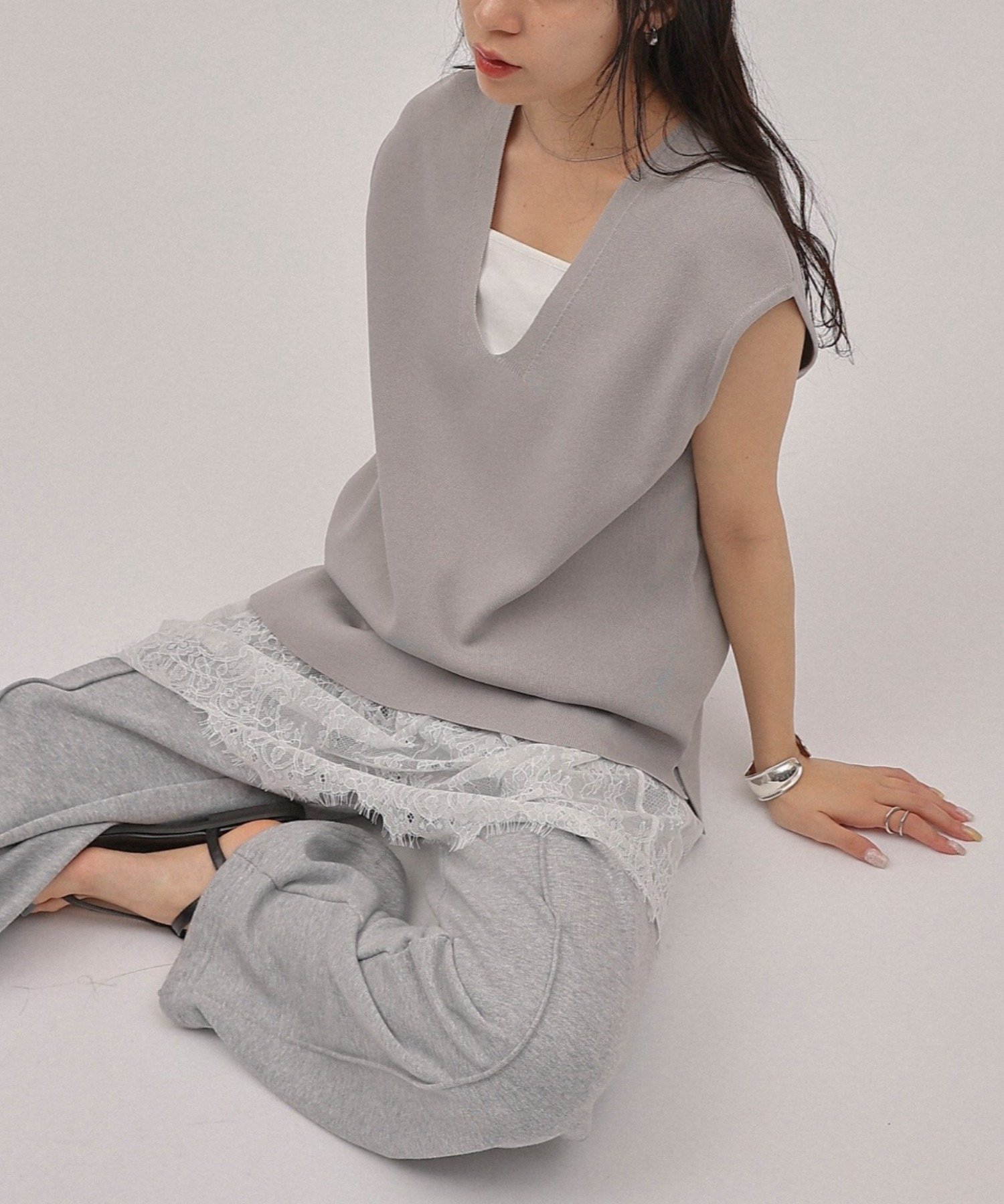 V-Neck - COLONY 2139 エステルヤーンVネックノースリーブプルオーバー コロニー トゥーワンスリーナイン トップス ニット ブラック レッド グレー【送料無料】