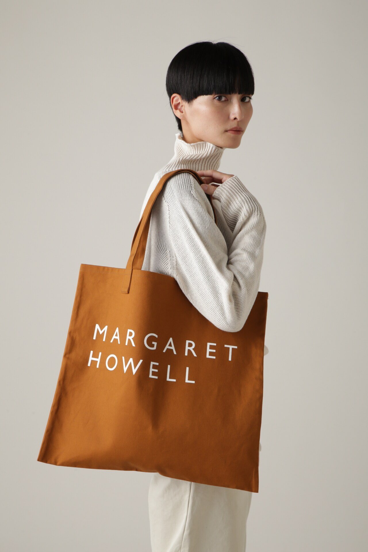 MARGARET HOWELL COTTON LOGO BAG マーガレット ハウエル バッグ その他のバッグ オレンジ ブラック ホワイト【送料無料】