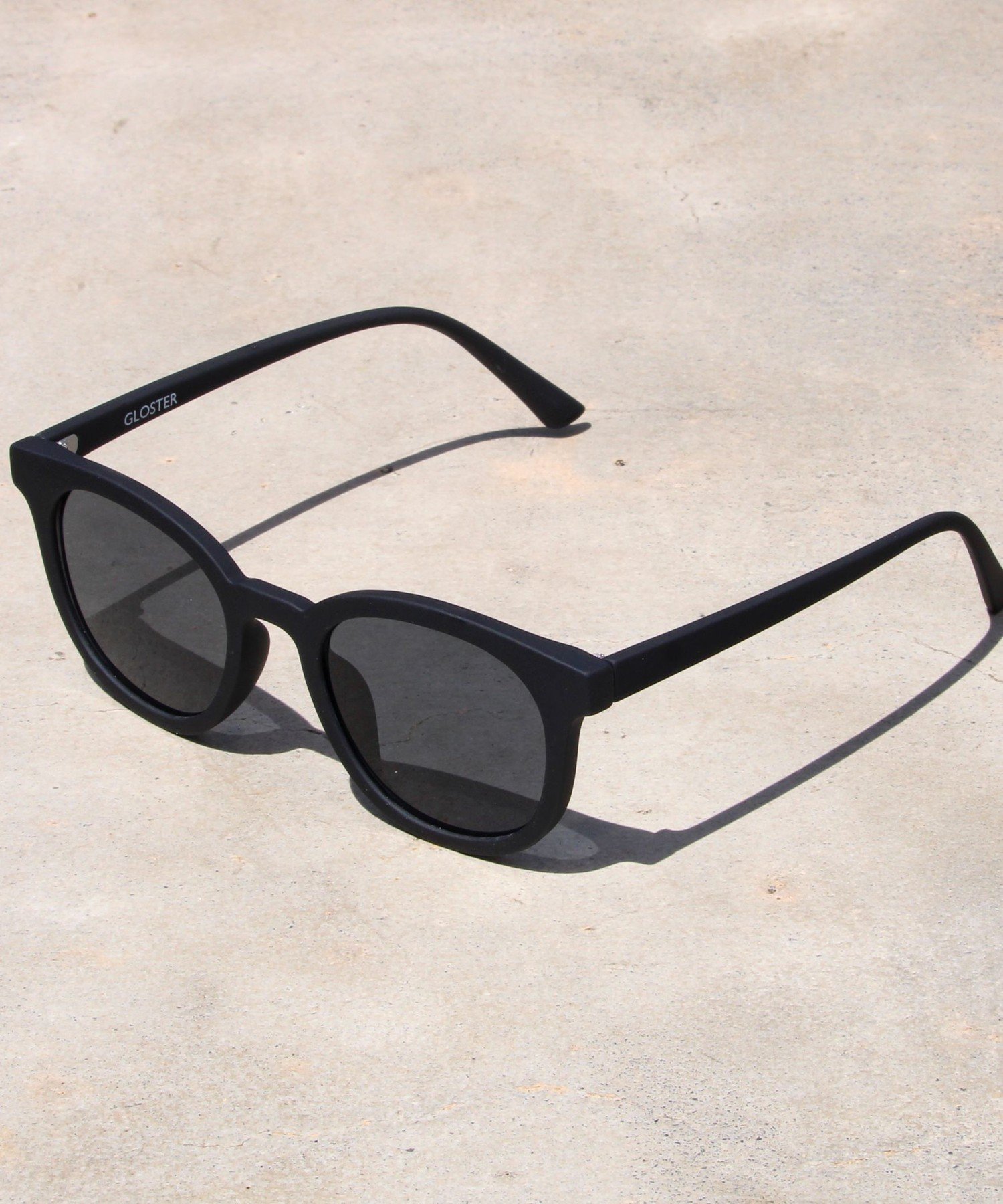 GLOSTER 【GLOSTER/グロスター】マット加工 フラットサングラス カラーレンズ フレディ アンド グロスター ファッション雑貨 サングラス グレー ブラック【送料無料】