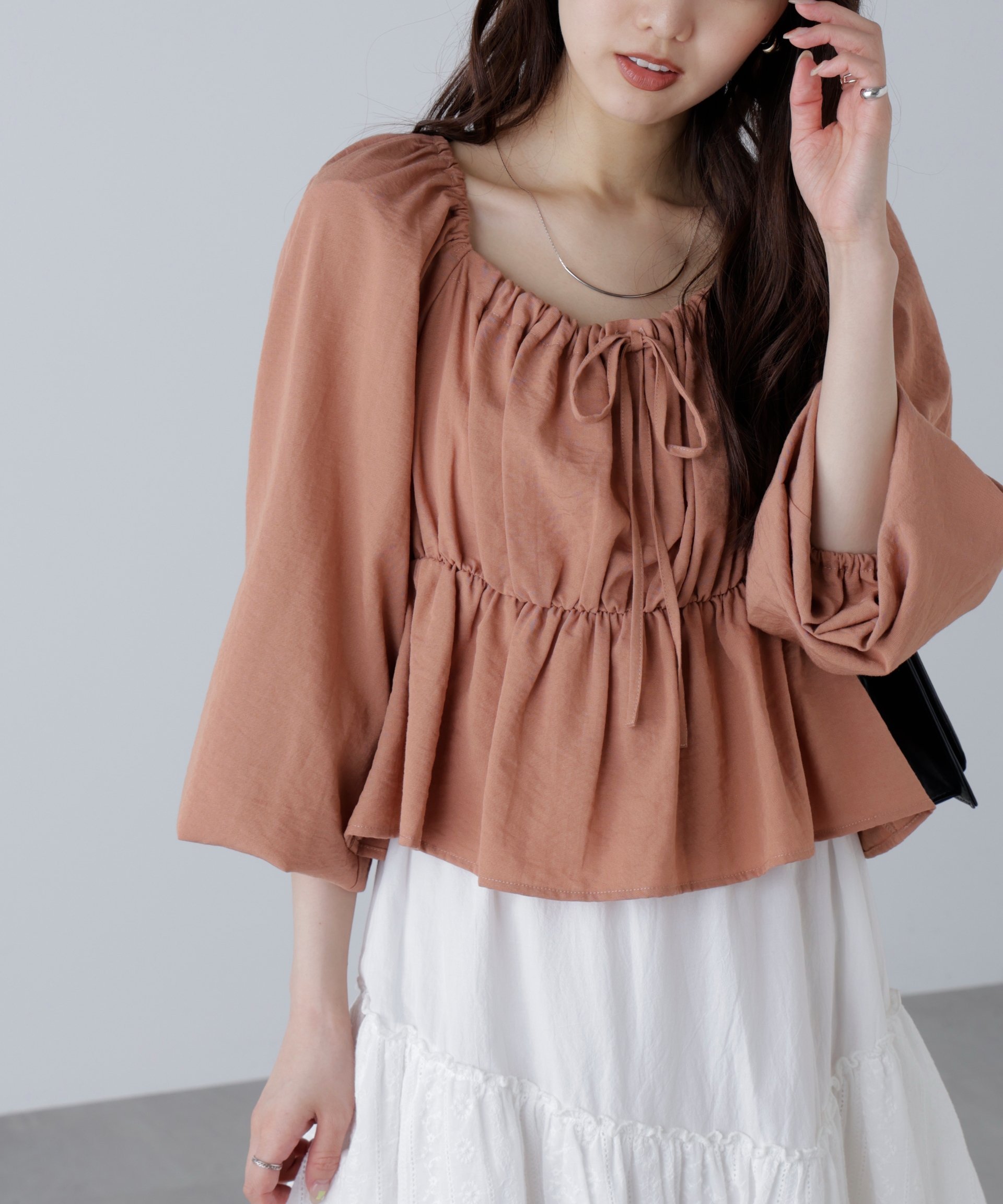 FREE'S MART ペプラムスクエアネックブラウス フリーズ マート トップス シャツ・ブラウス ブラック ホワイト ブラウン【送料無料】のサムネイル