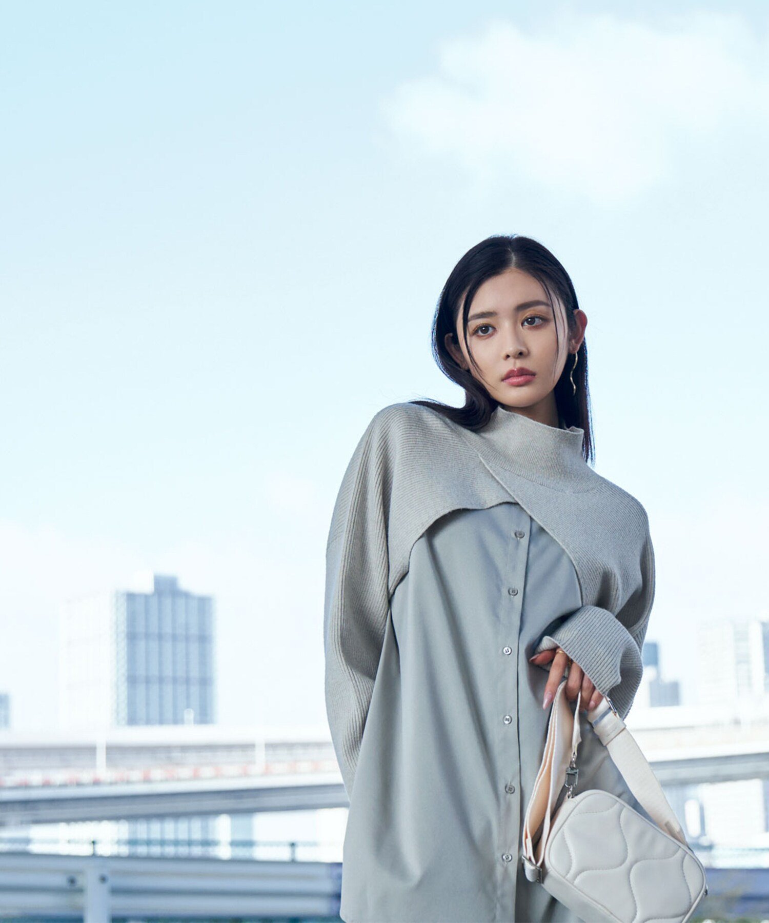 【SALE／50%OFF】NATURAL BEAUTY BASIC ハイネック2Wayニット*シャツ ナチュラルビューティベーシック トップス ニット【送料無料】のサムネイル