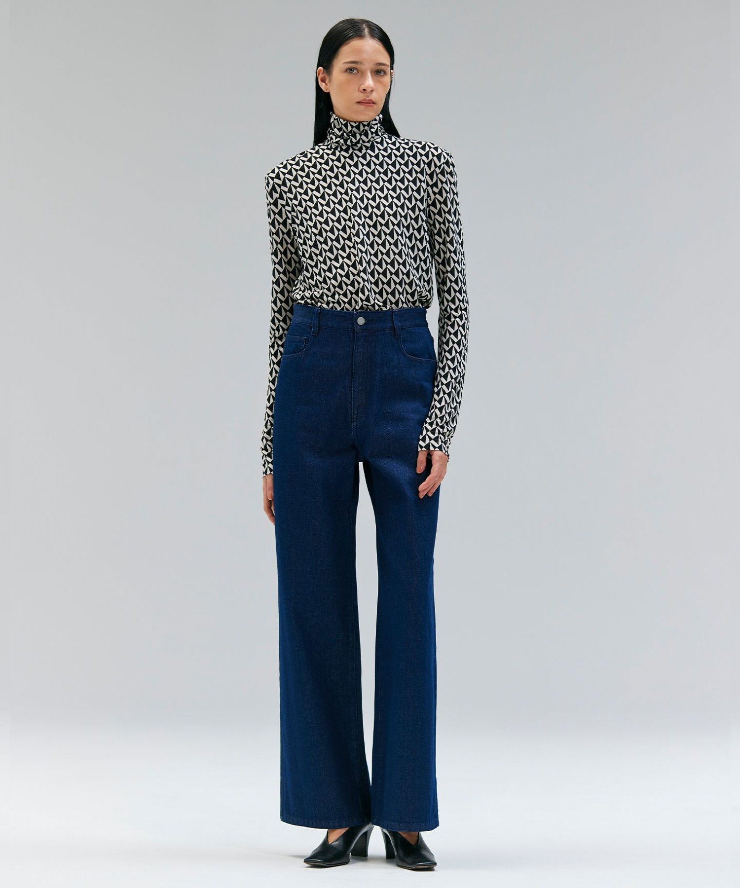 , 【洗える】MODESTO / ジャージーストレッチタートルトップス ベイジ, トップス シャツ・ブラウス