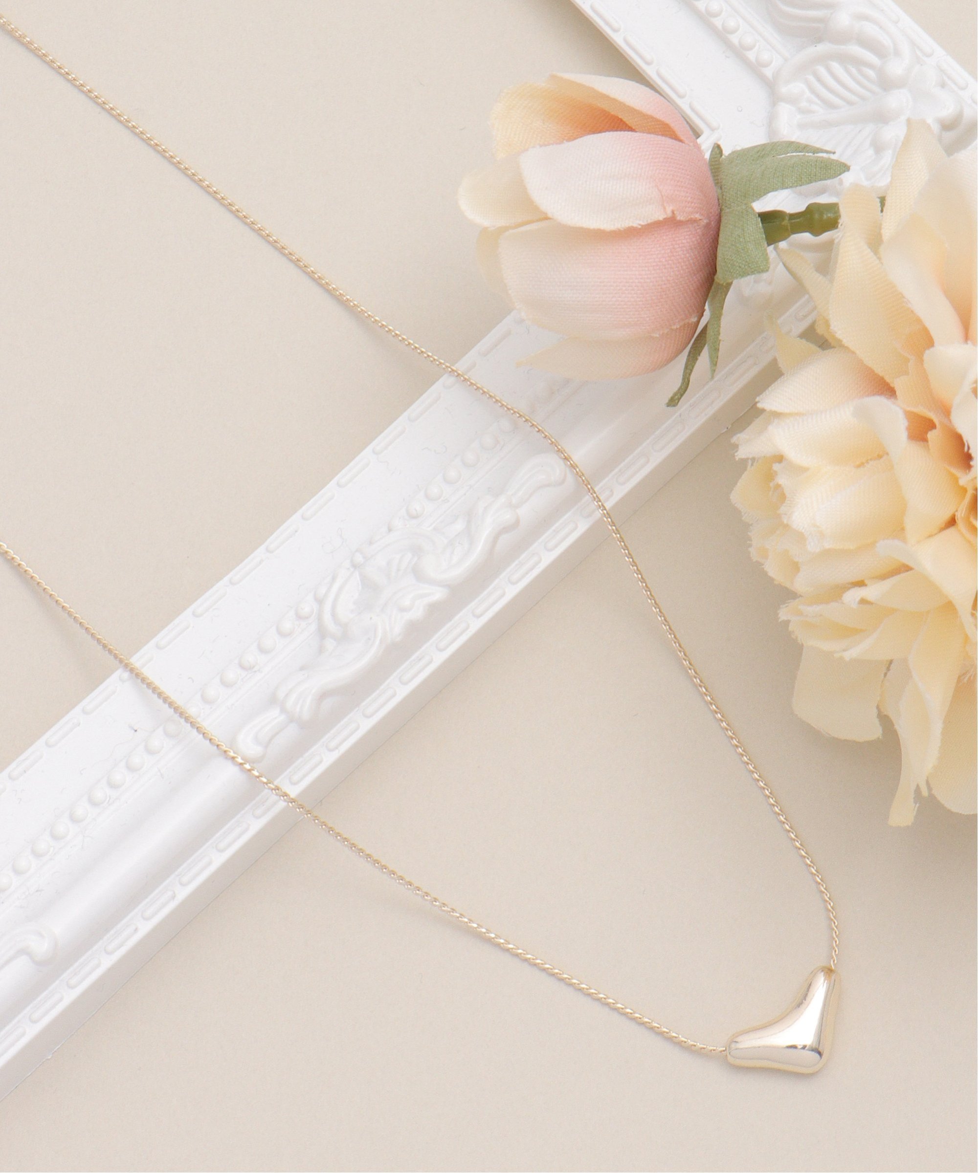 ikka ニュアンスハートトップネックレス イッカ アクセサリー・腕時計 その他のアクセサリー・腕時計 ゴールド シルバー