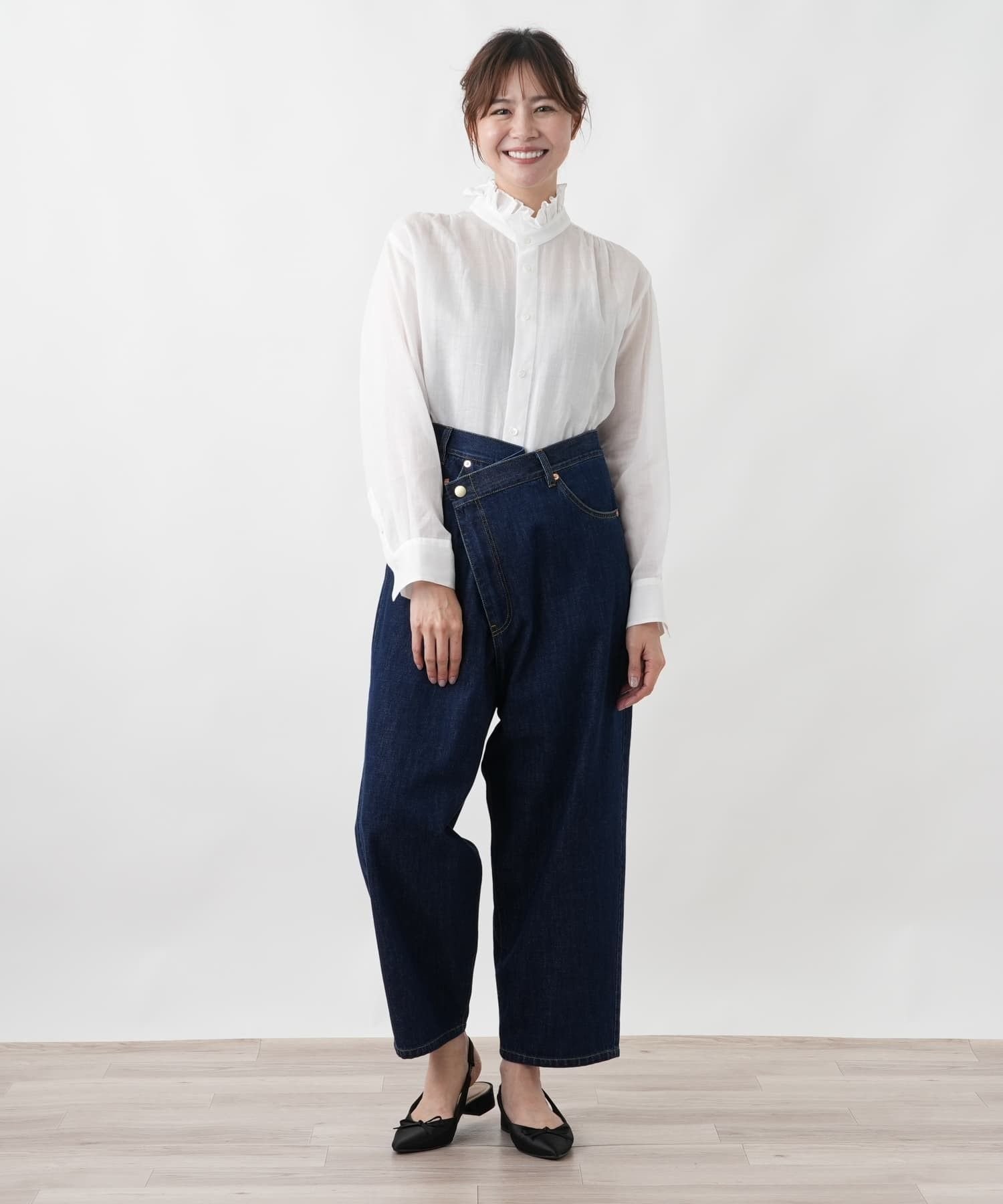 Leilian PLUS HOUSE ちょっと可愛い大人デニムパンツ【SORAGE】 レリアン プラスハウス パンツ ジーンズ・デニムパンツ ネイビー