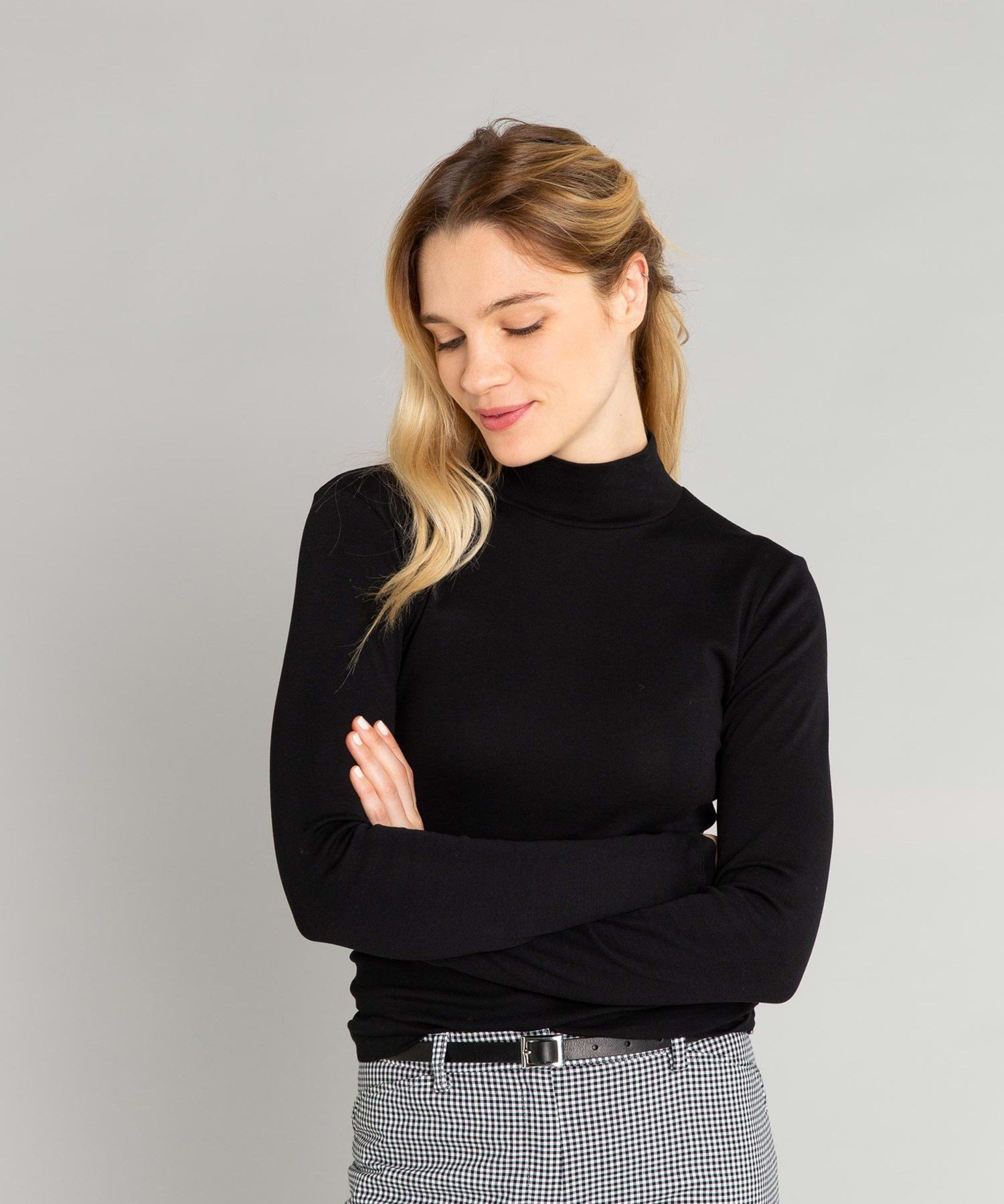 コットン ハイネック 長袖 Tシャツ "Vian" アニエスベー トップス カットソー・Tシャツ ブラック