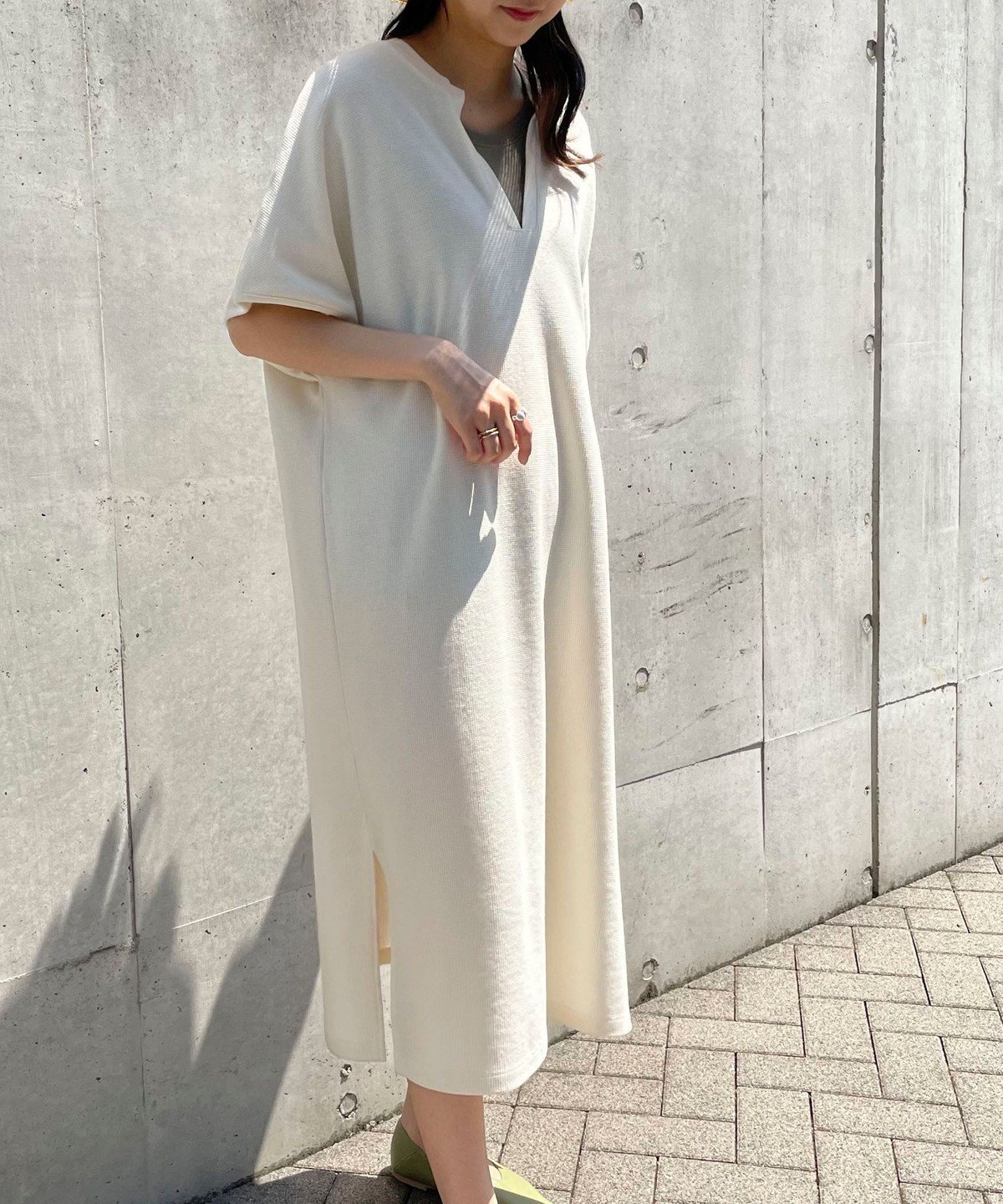 【SALE／73%OFF】ONIGIRI キーネック ワンピース コムサイズム ワンピース・ドレス ドレス ホワイト ネイビー カーキ