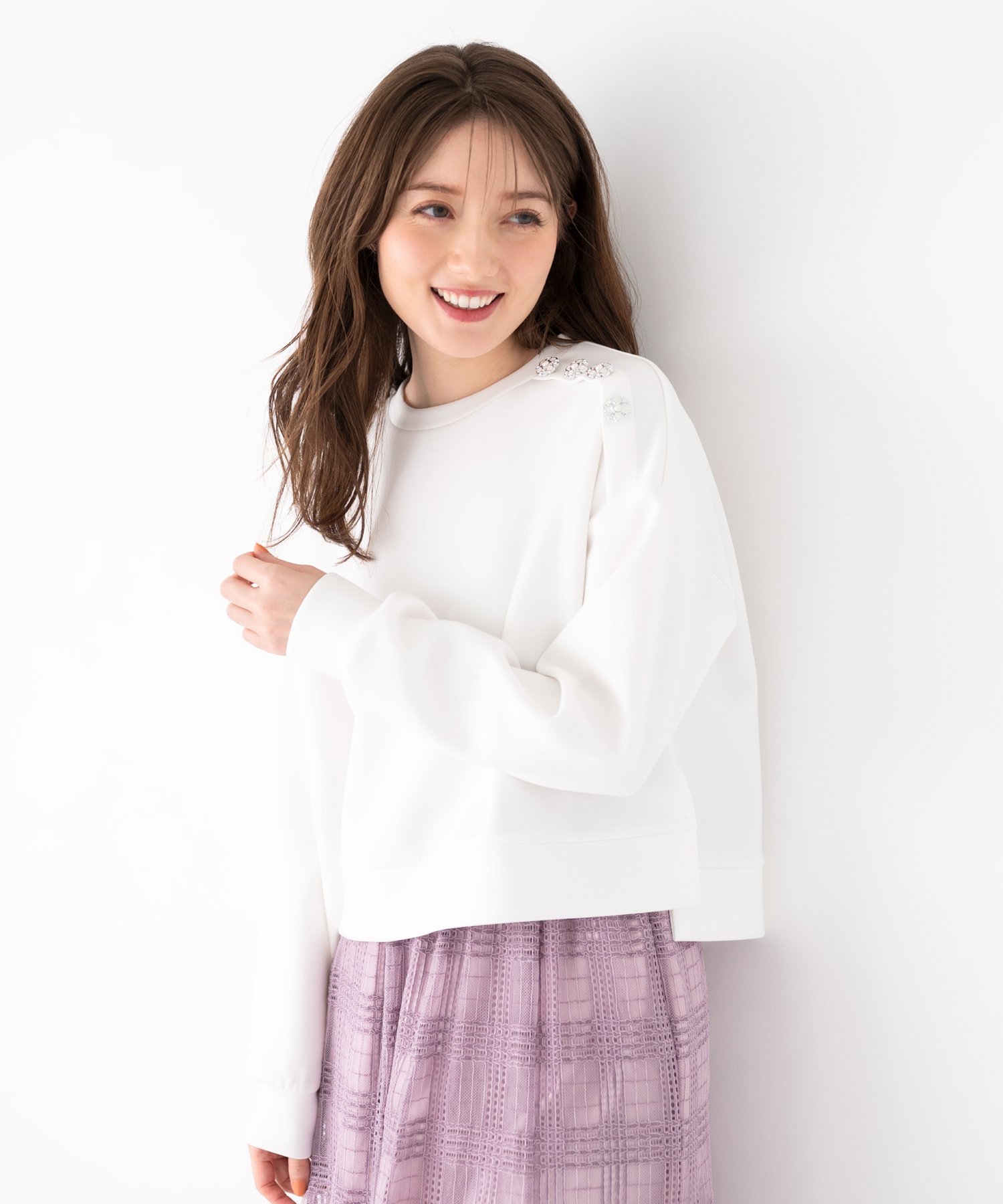 楽天市場】ビジュー付き(スウェット・トレーナー|トップス 楽天市場】ビジュー付き(スウェット・トレーナー|トップス