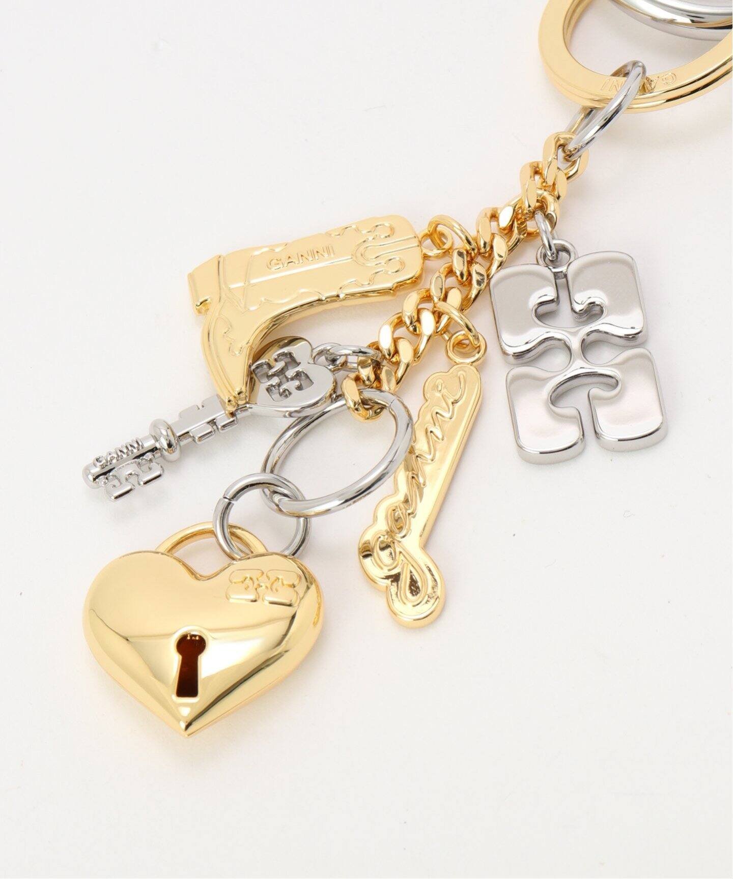 U by SPICK&SPAN GANNI / ガニーGanni Bou Charms Keyring Silver an ユーバイスピックアンドスパン 財布・ポーチ・ケース その他の財布・ポーチ・ケース シルバー【送料無料】