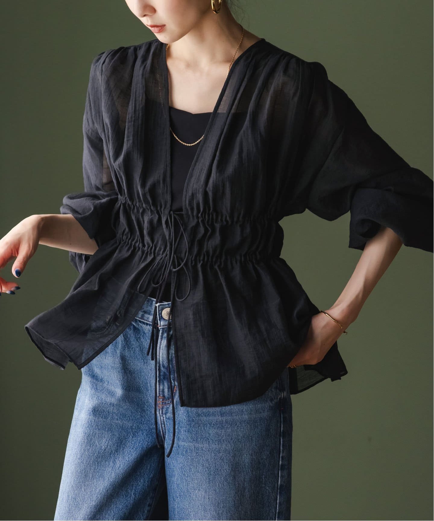 NOBLE 《追加》【洗える】シアー楊柳ギャザーブラウス 2 ノーブル トップス シャツ・ブラウス ホワイト ネイビー【送料無料】のサムネイル