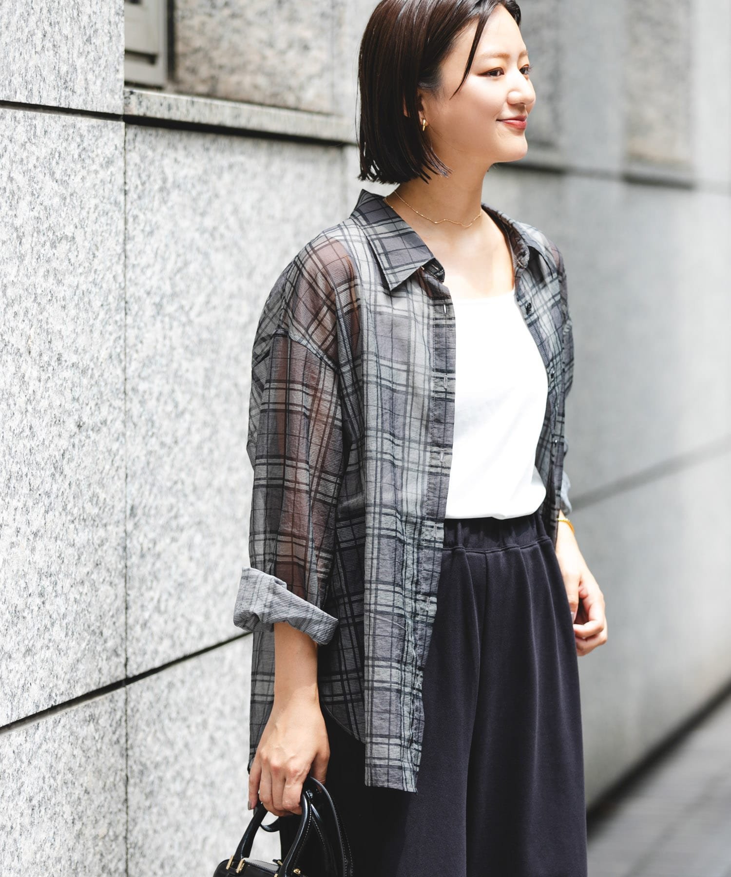 【SALE／50%OFF】URBAN RESEARCH シアーチェックオーバーシャツ アーバンリサーチ トップス シャツ・ブラウス ブラウン グレー【送料無料】