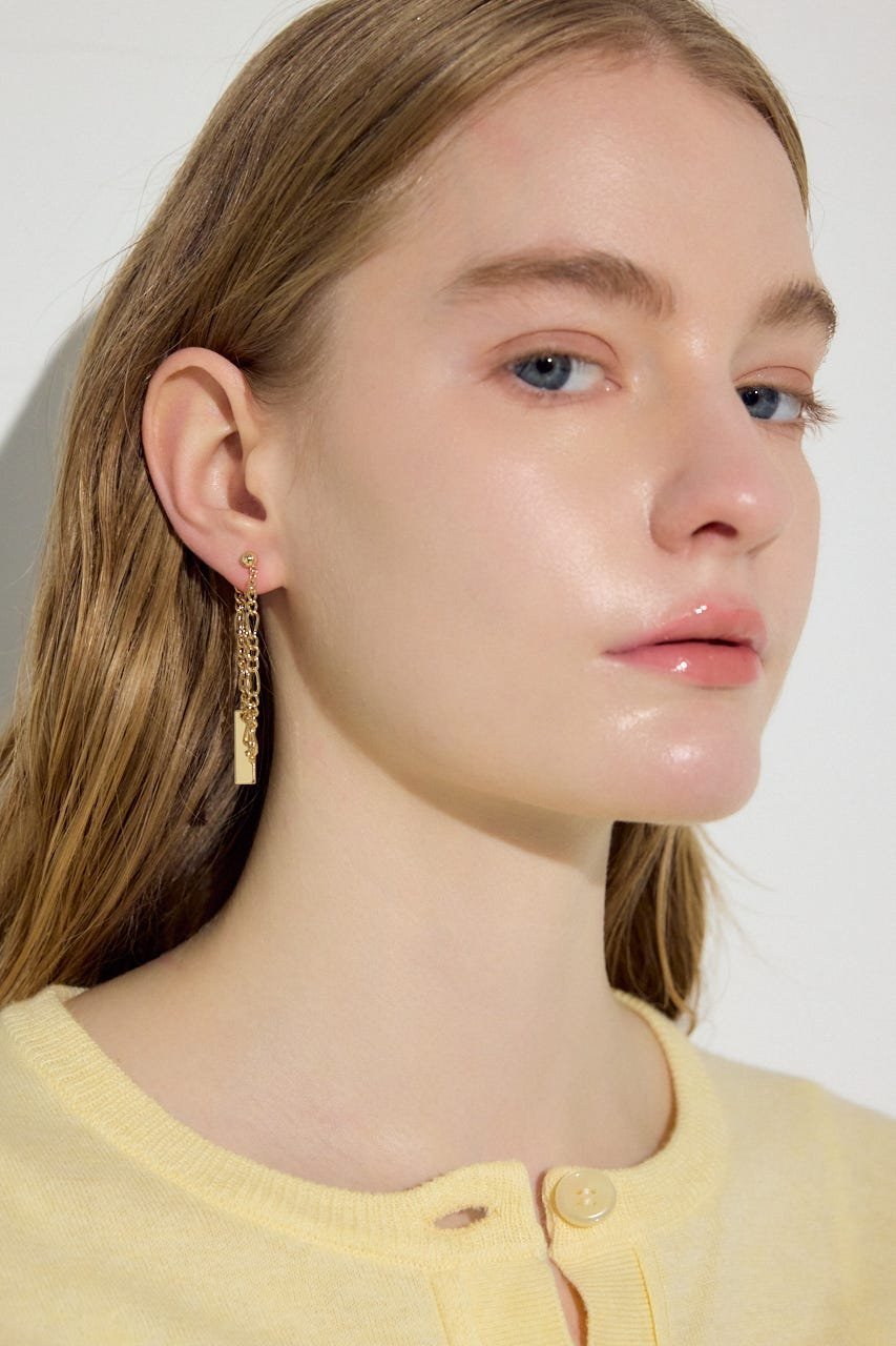 AZUL BY MOUSSY ミックスチェーンスウィングピアス アズールバイマウジー アクセサリー・腕時計 その他のアクセサリー・腕時計