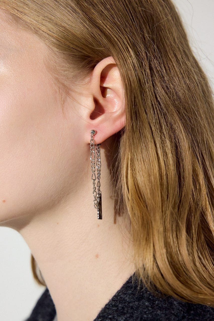 AZUL BY MOUSSY ミックスチェーンスウィングピアス アズールバイマウジー アクセサリー・腕時計 その他のアクセサリー・腕時計