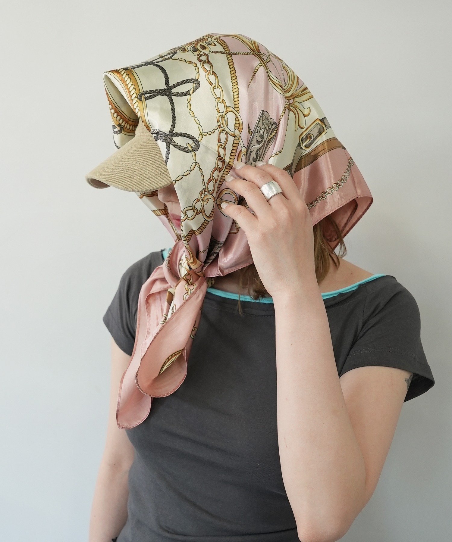 シルクライク 大判 クラシックスカーフ 90x90 cula1549 チュクラ ファッション雑貨 スカーフ・バンダナ グリーン オレンジ ピンク レッド