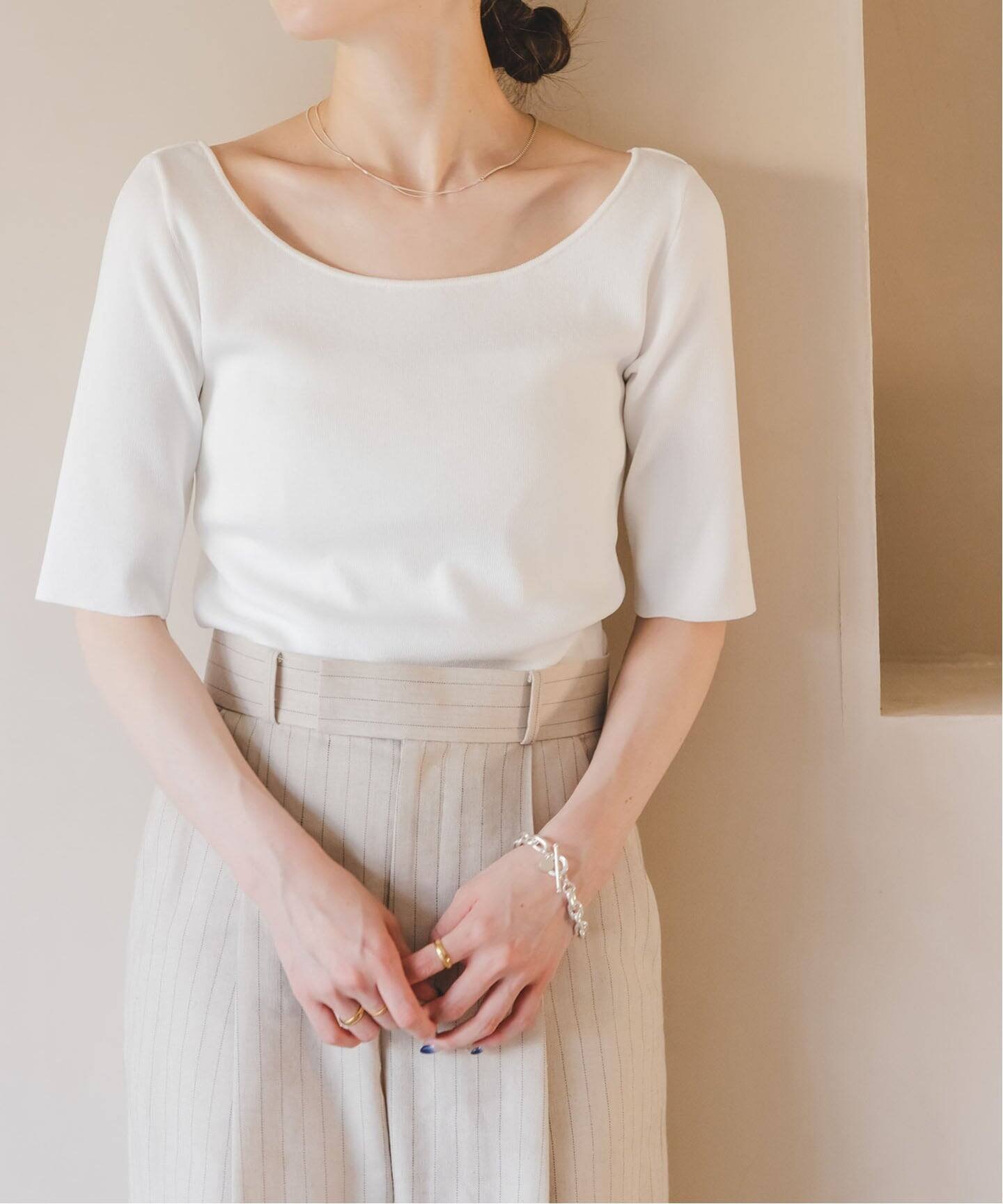 NOBLE 【洗える】14Gデコルテハーフスリーブニット ノーブル トップス ニット ホワイト ブラック【送料無料】のサムネイル