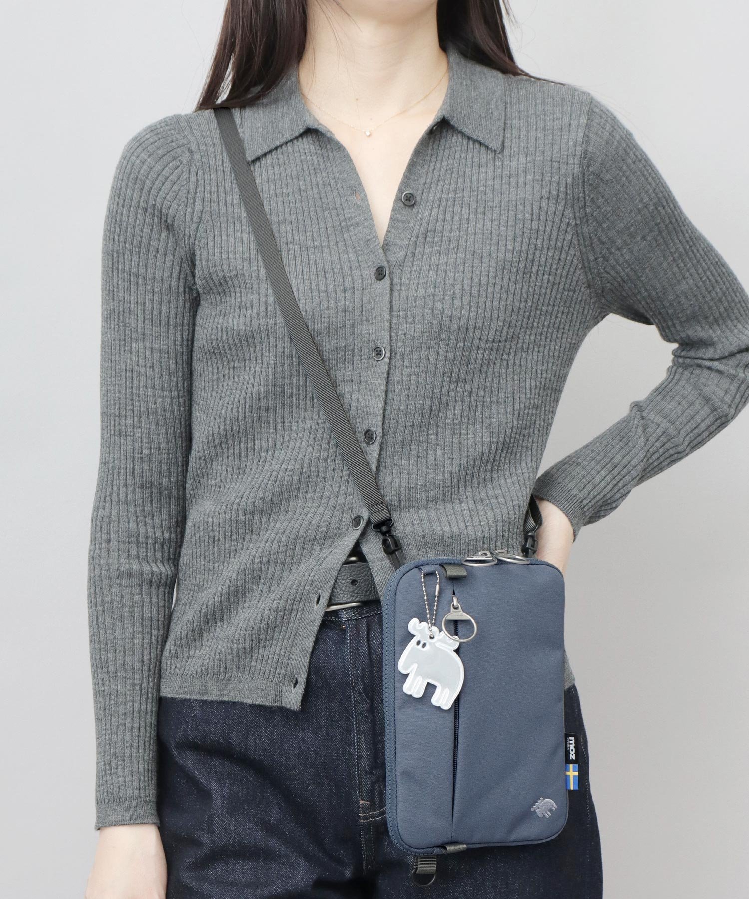 moz moz モズ スマホショルダー バッグ 撥水 ミニショルダー 2WAY 斜めがけ エー.エム.エス. バッグ ショルダーバッグ ブラック ブルー