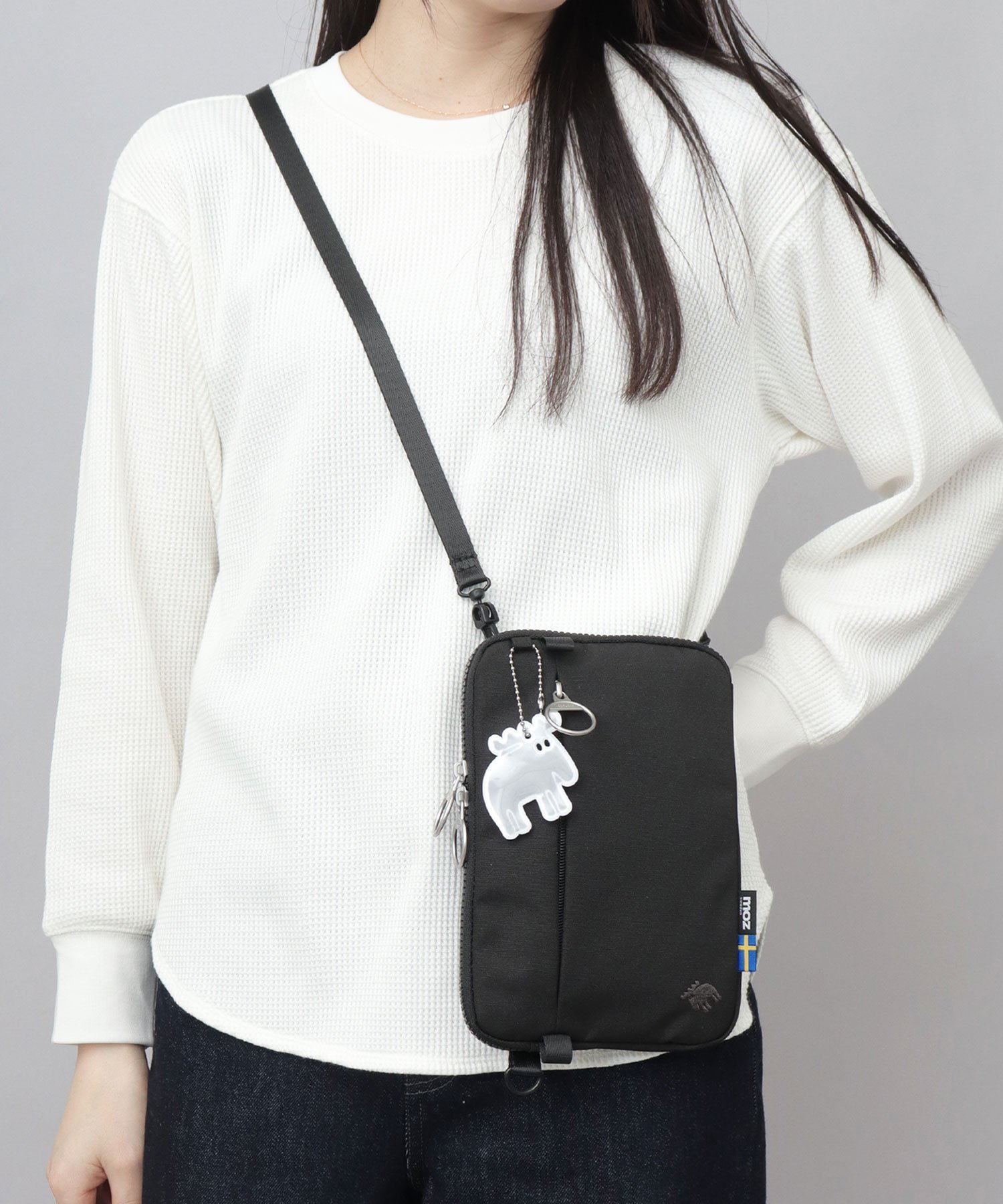 moz moz モズ スマホショルダー バッグ 撥水 ミニショルダー 2WAY 斜めがけ エー.エム.エス. バッグ ショルダーバッグ ブラック ブルー