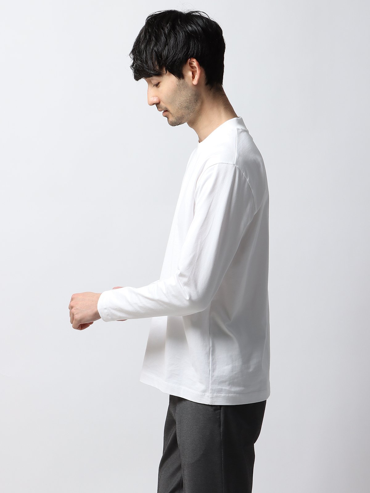 SUIT SQUARE クルーネックTシャツ 長袖 ウォッシャブル ガス焼きコットン天竺 無地 スーツ スクエア トップス カットソー・Tシャツ ホワイト