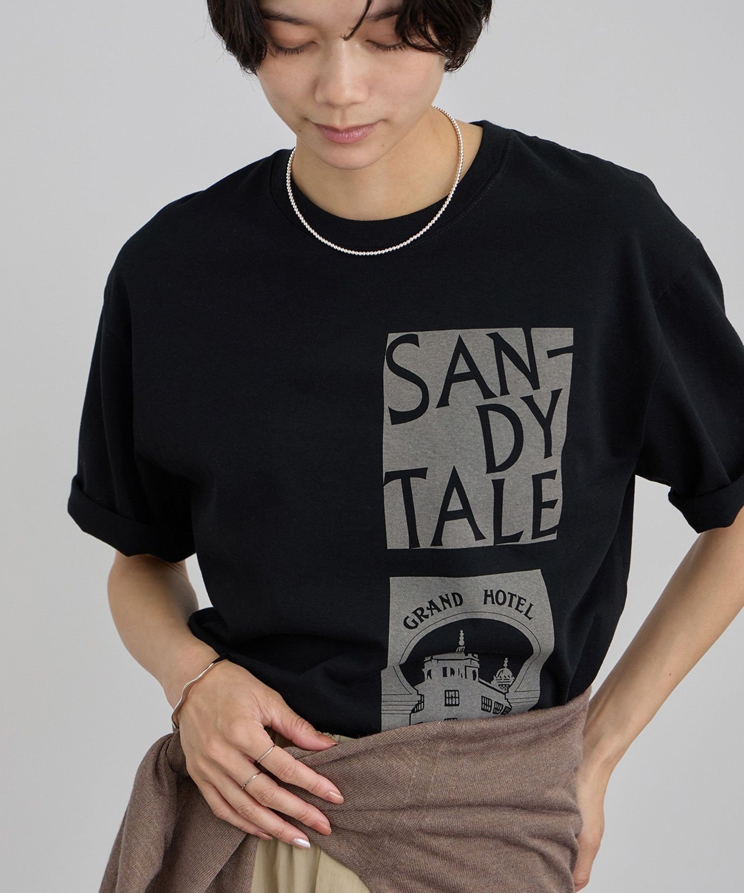 SALON adam et rope' Sandy TaleグラフィックロゴT サロン アダム エ ロペ トップス カットソー・Tシャツ ブラック ホワイト