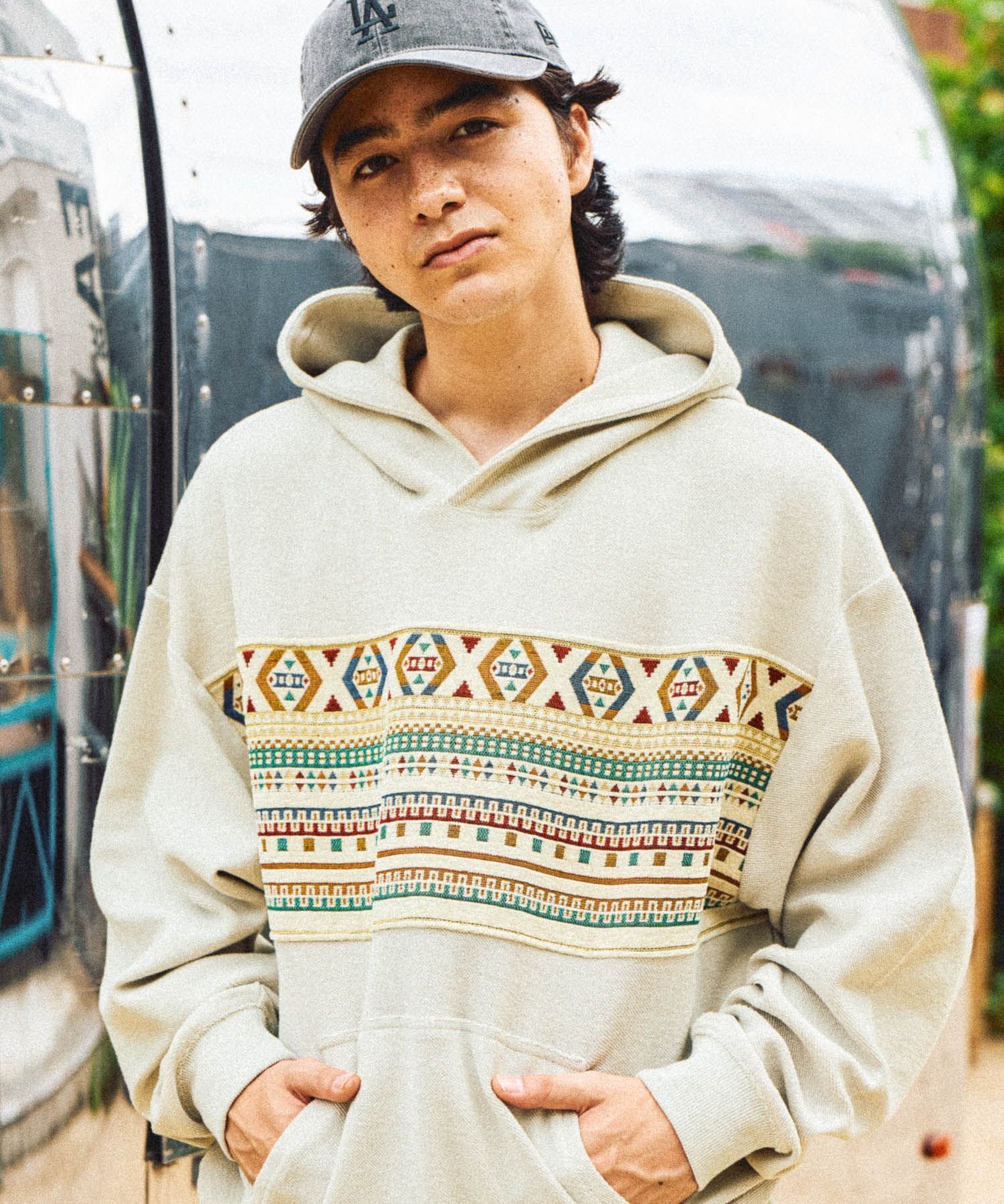 【SALE／21%OFF】niko and ... パネル切り替えパーカー ニコアンド トップス スウェット・トレーナー ..