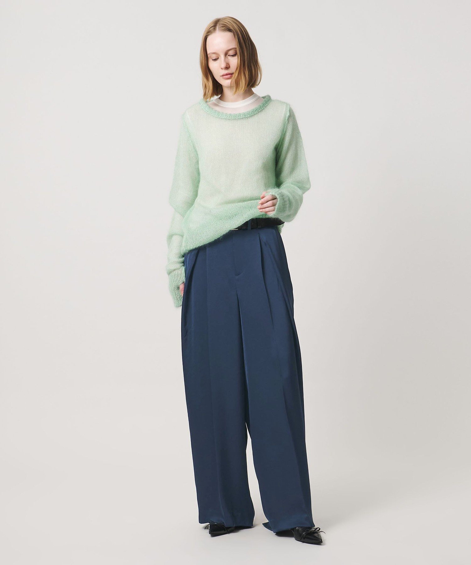 ＜AEWEN MATOPH＞サテンインタックパンツ - ウォッシャブル - ユナイテッドアローズ パンツ その他のパンツ ネイビー