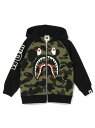 A BATHING APE 1ST CAMO SHARK PATCH ZIP HOODIE K C ア ベイシング エイプ トップス パーカー フーディー グリーン イエロー【送料無料】