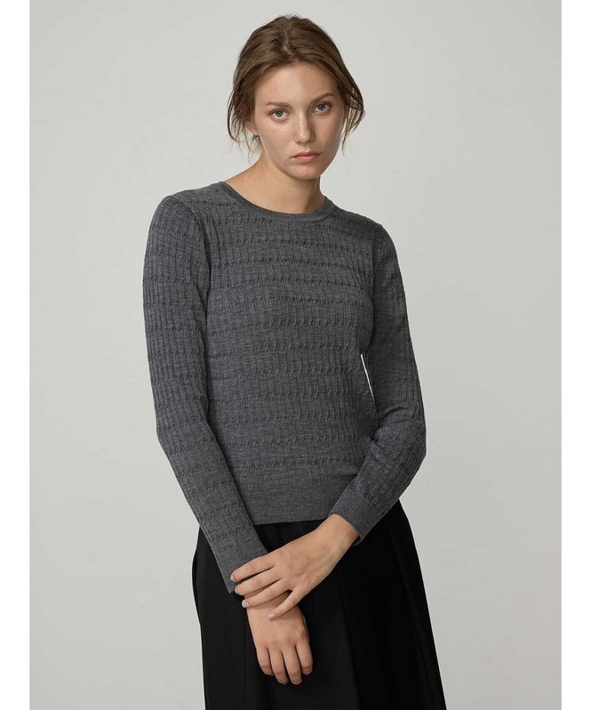 Aquascutum WOMEN ミニケーブルニットプルオーバー アクアスキュータム トップス ニット グレー レッド【送料無料】