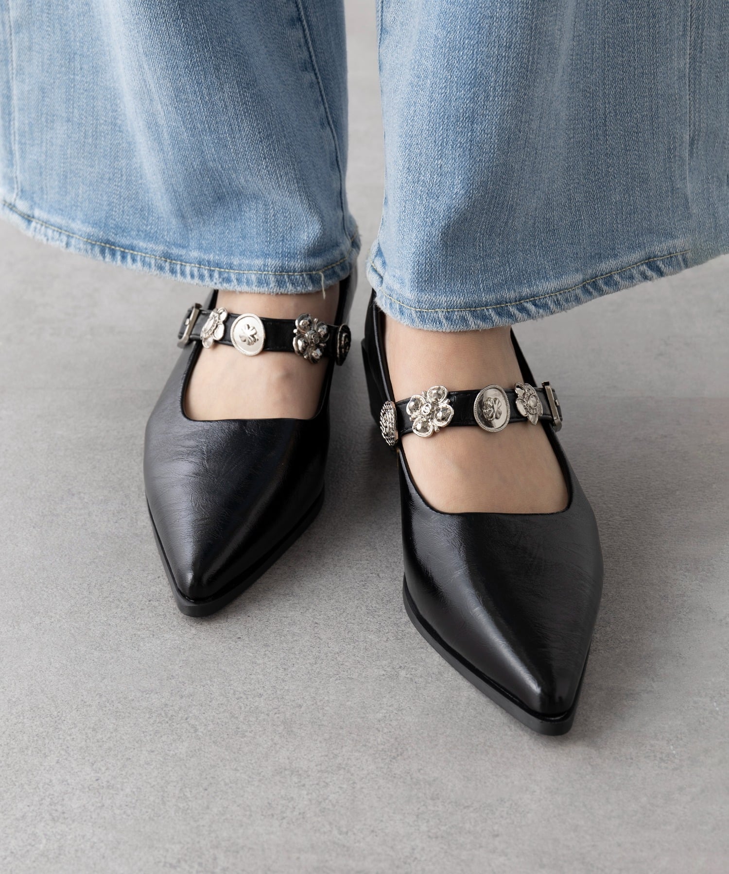 【SALE／66%OFF】SETUP7 SETUP7/ヴィンテージボタンモチーフストラップパンプス KNF-TP セットアップセ..