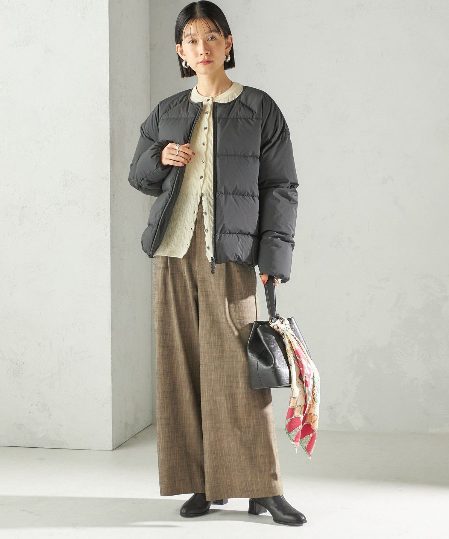 SHIPS WOMEN 【SHIPS別注】PYRENEX: 50th ANNIV ARTNEY ショート シップス ジャケット・アウター ダウンジャケット・ダウンベスト ネイビー ブラック【送料無料】