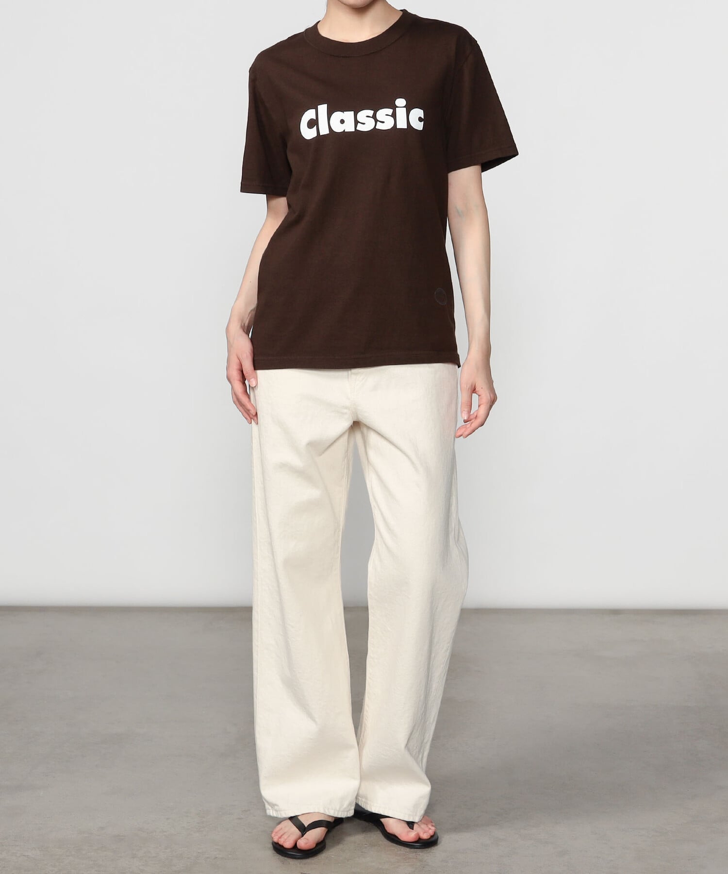 Bshop TANGTANG ｜ ＜別注＞半袖Tシャツ AIN'T CLASSIC BROWN WOMEN ビショップ トップス カットソー・Tシャツ ブラウン