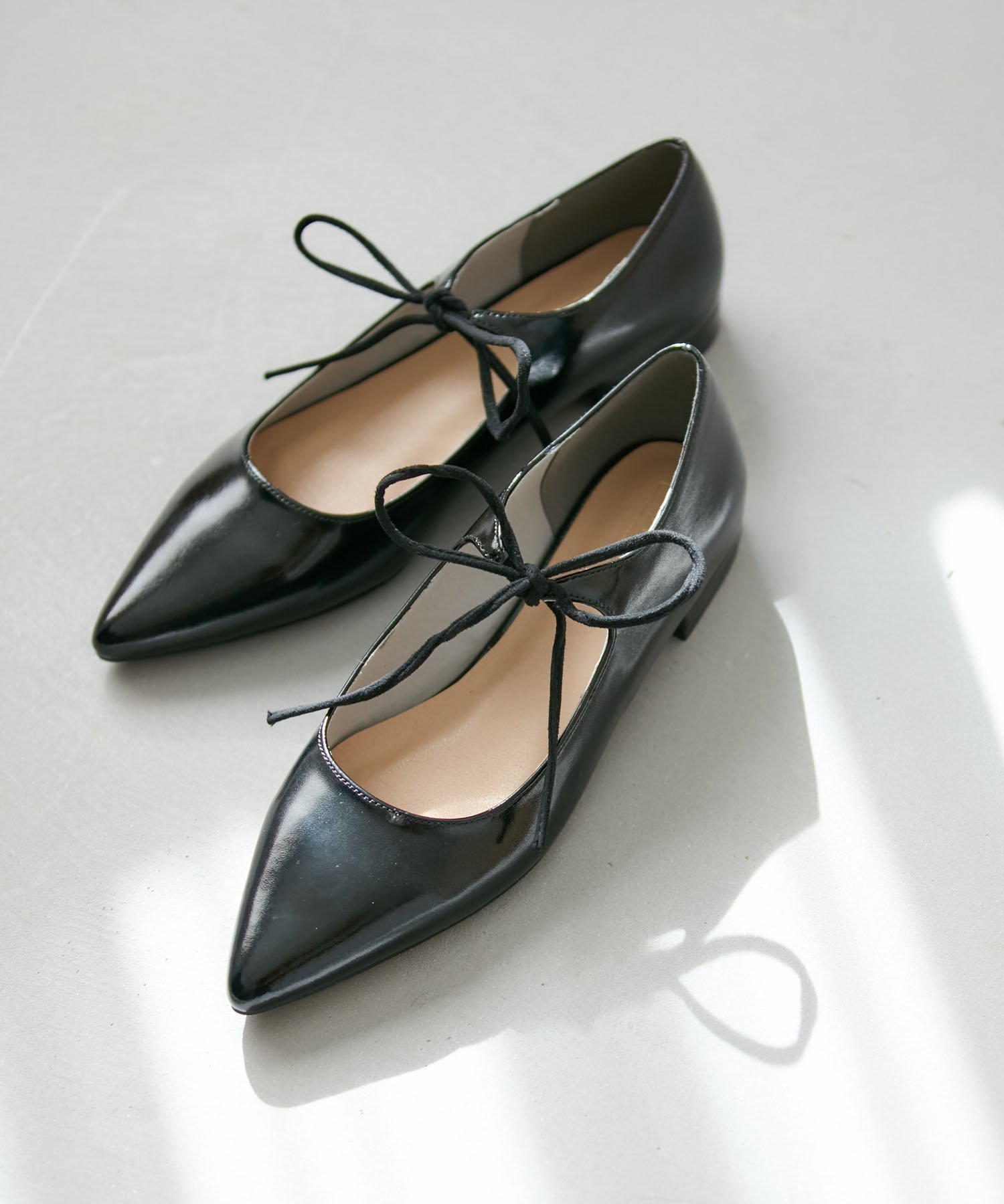 Juze 【新色・追加生産】リボンフラットパンプス ビス シューズ・靴 パンプス ブラック シルバー【送料無料】のサムネイル