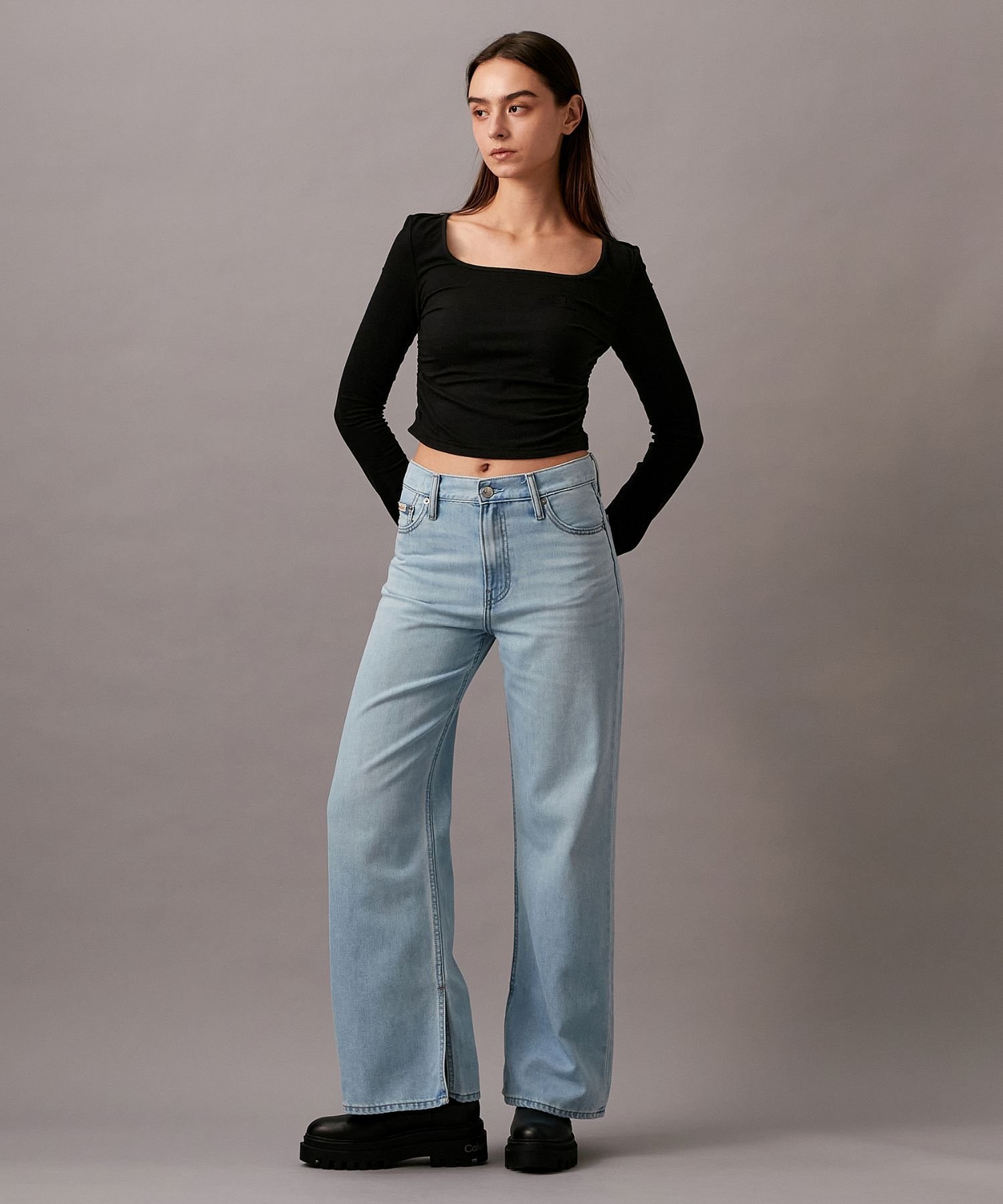 【SALE／30%OFF】Calvin Klein Jeans (W)【公式ショップ】 カルバンクライン ハイライズワイドレッグスリットジーンズ Calvin Klein Jeans J225051 カルバン・クライン パンツ ジーンズ・デニムパンツ ブルー【送料無料】