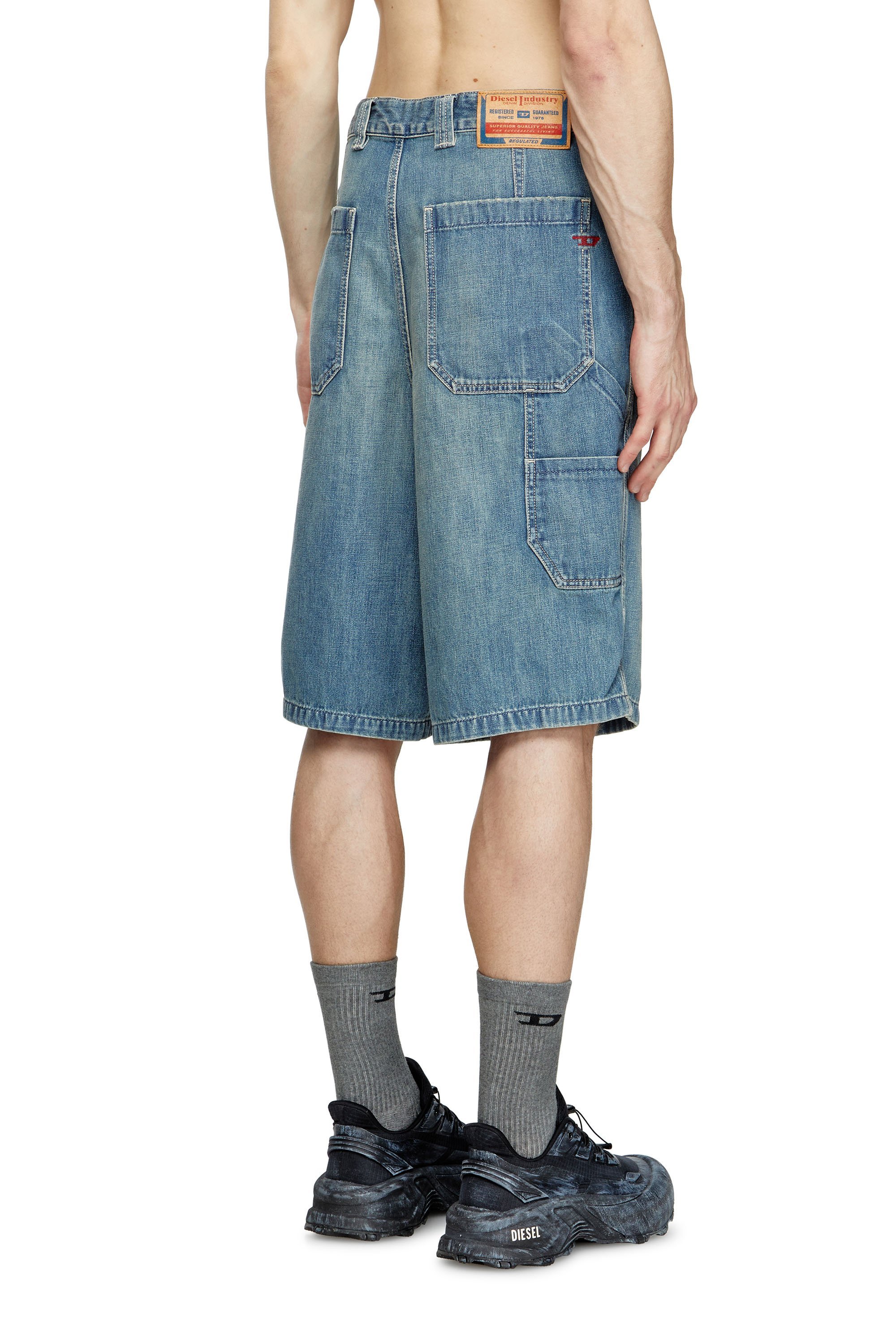 メンズ デニムショートパンツ D-LIVERY-W-SHORT ディーゼル パンツ ジーンズ・デニムパンツ ブルー