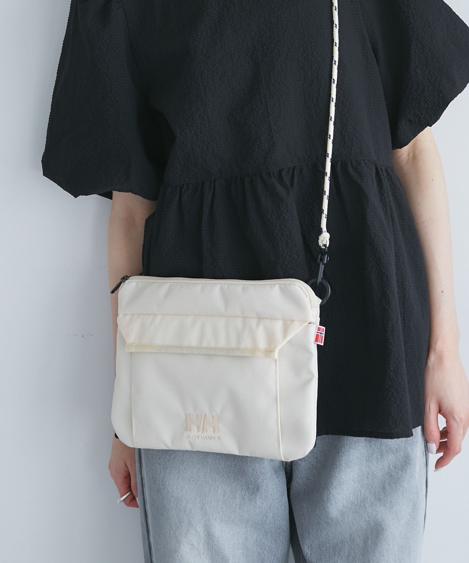 【SALE／30%OFF】ROPE' PICNIC PASSAGE 【HELLYHANSEN/ヘリーハンセン】FJORDLAND SACOCHE ロペピクニック バッグ ショルダーバッグ ブラック ベージュ