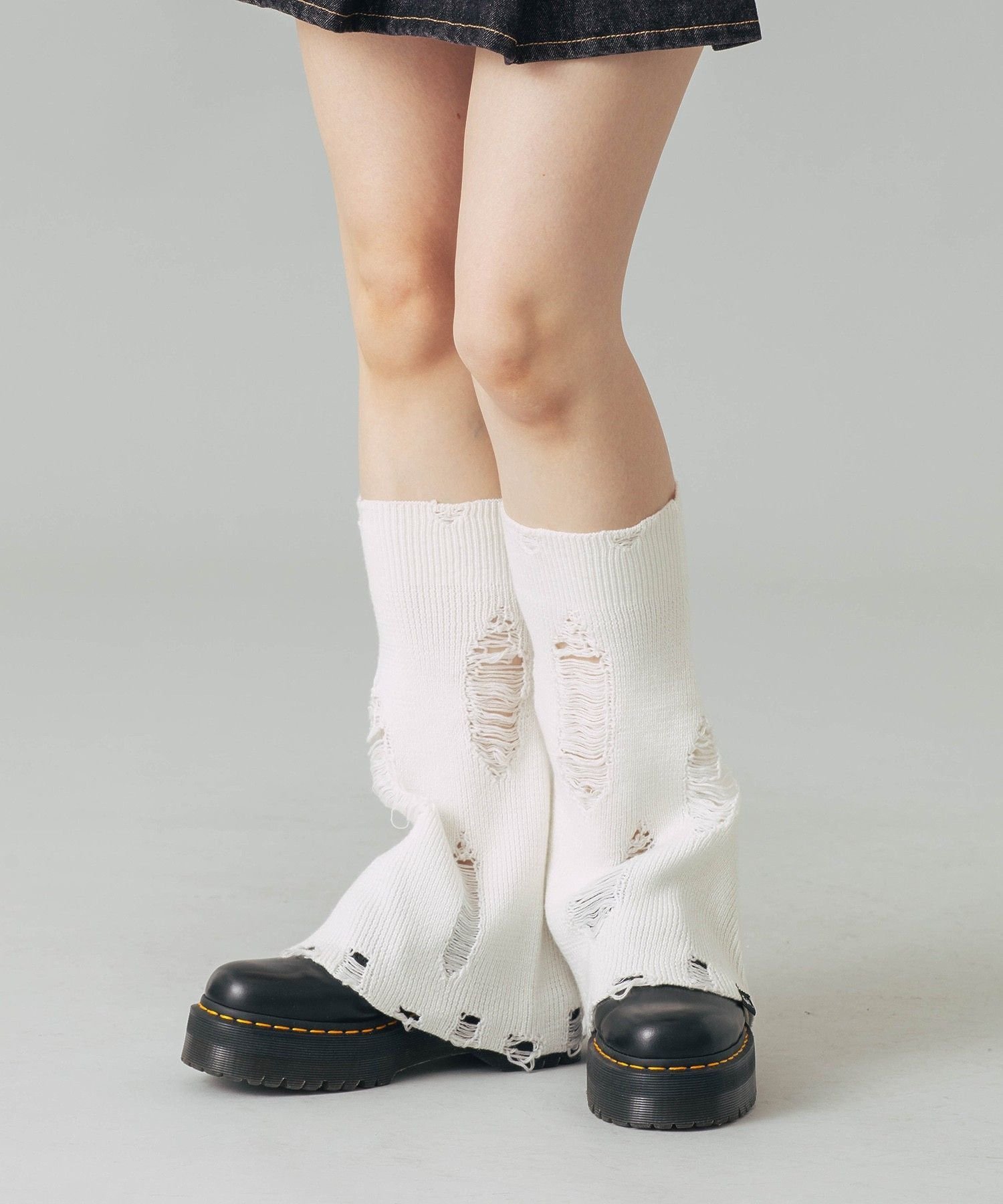 X-girl DISTRESSED LEG WARMER エックスガール アクセサリー・腕時計 その他のアクセサリー・腕時計 ホワイト ブラック