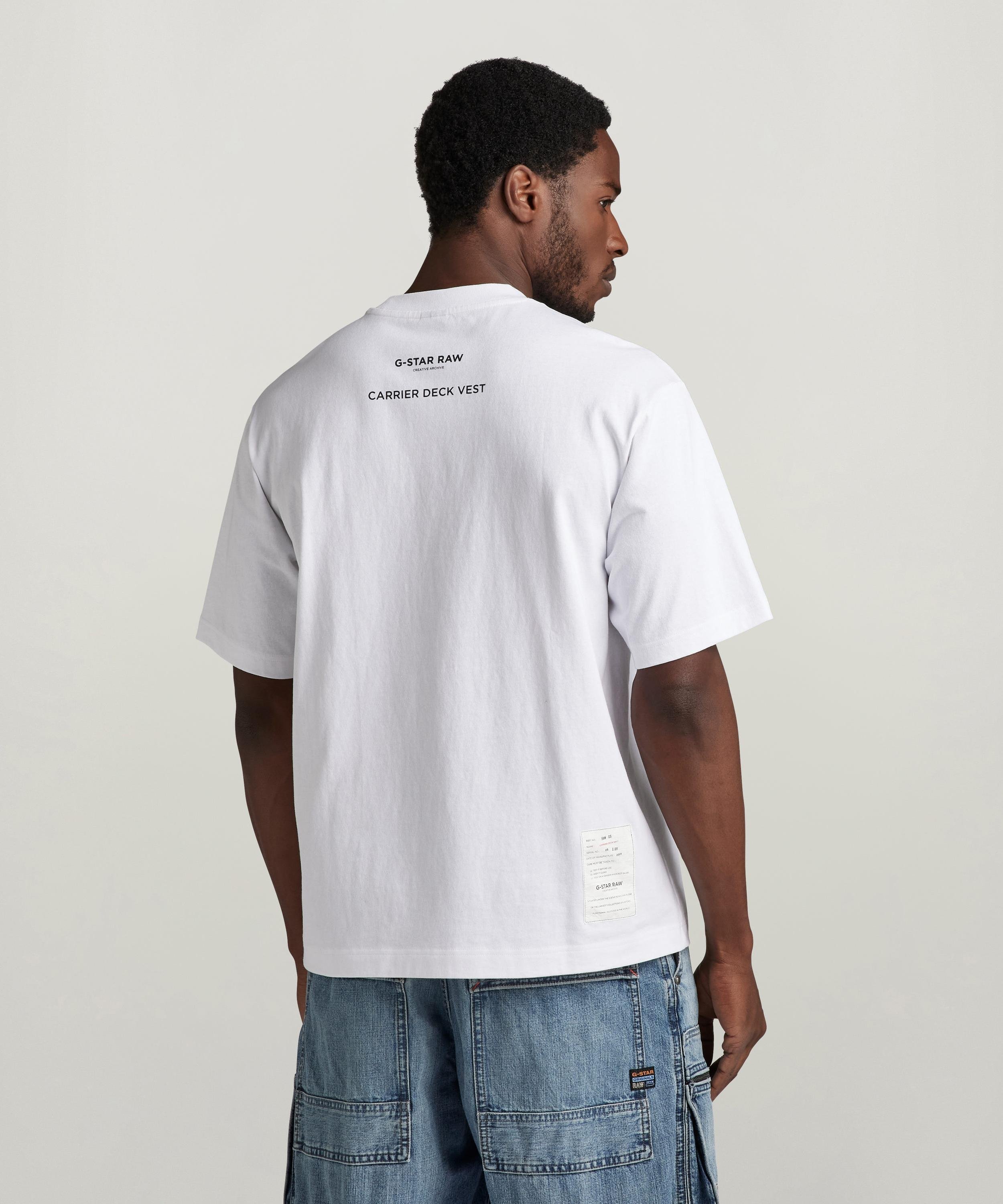 【公式ショップ】ARCHIVE VEST BOXY T-SHIRT/グラフィックプリントオーバーサイズTシャツ ジースターロゥ トップス カットソー・Tシャツ ホワイト