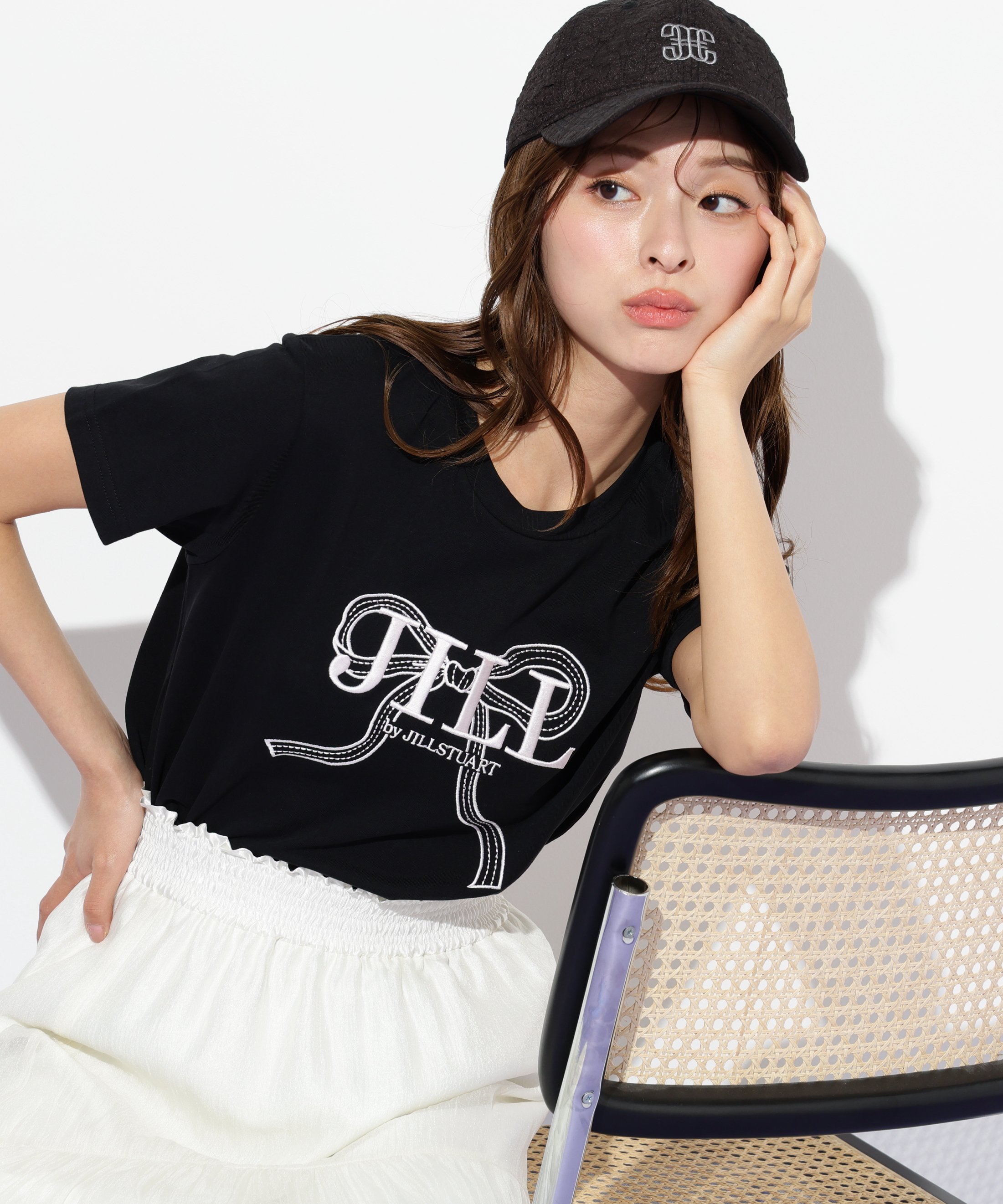 JILL by JILL STUART ビッグリボンロゴ刺繍Tシャツ ジル バイ ジル スチュアート トップス カットソー・Tシャツ ホワイト ブルー ブラック ピンク