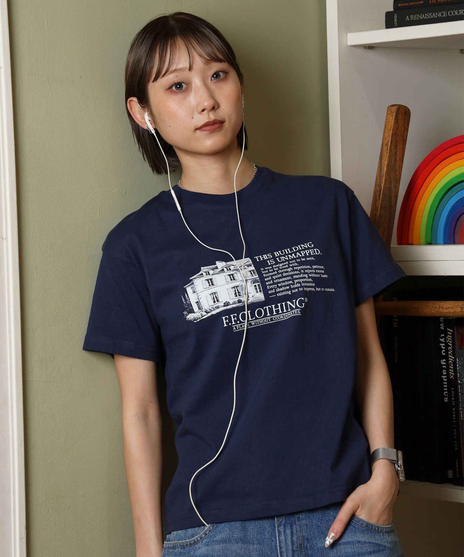 FFEIN 【FFEIN(フェイン)】メッセージロゴショート丈Tシャツ / Tシャツ クルーネック 半袖 【短丈】 ナバル トップス カットソー・Tシャツ ネイビー ホワイト ブラック